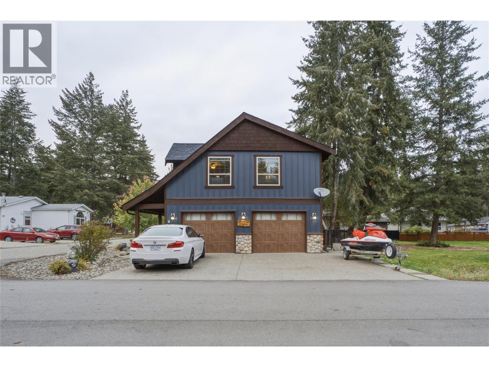 225 Falcon Avenue Property Photo 29