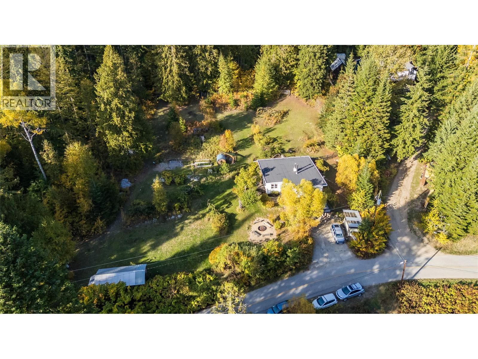 5995 Longbeach Road Property Photo 3