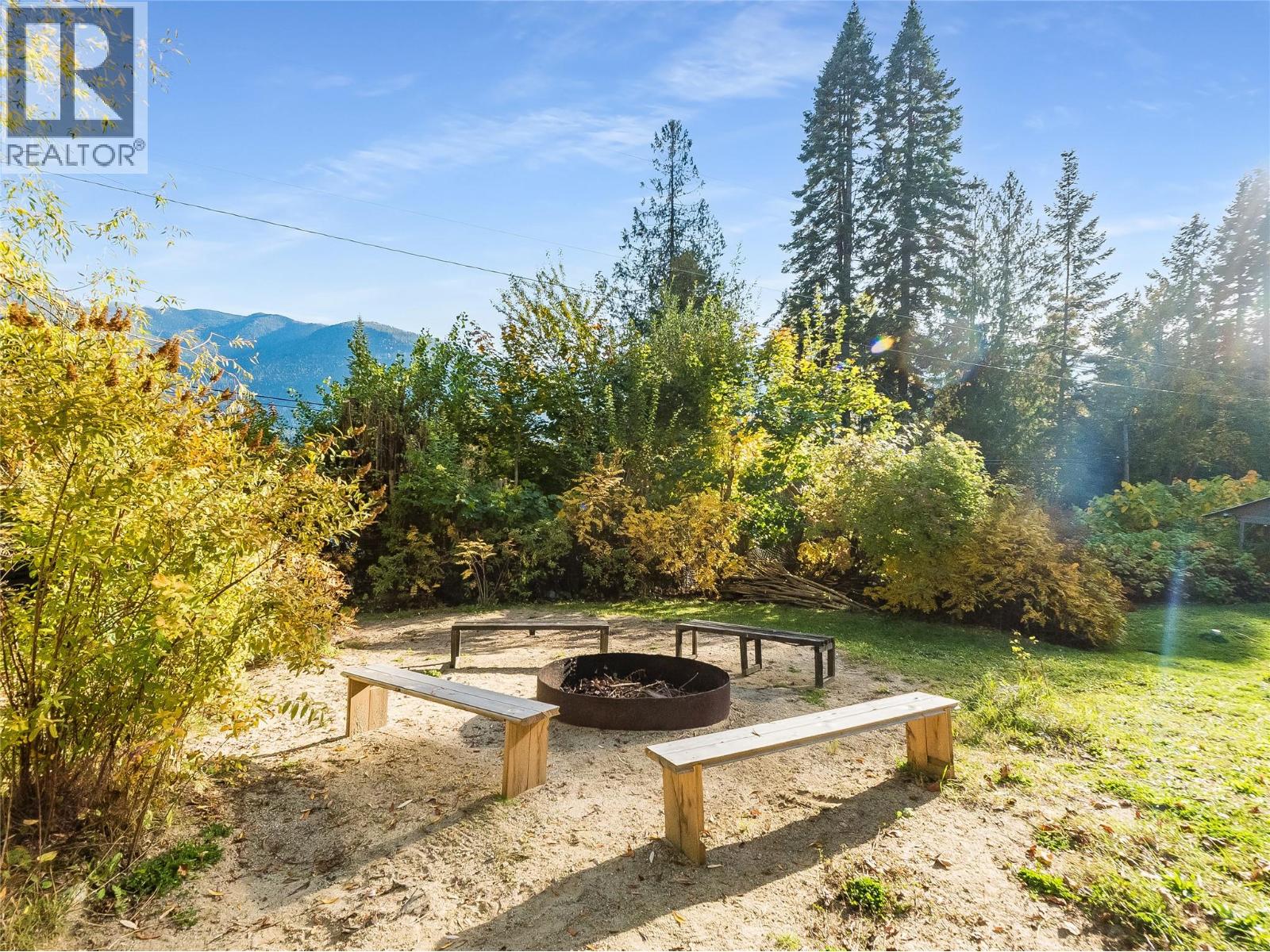 5995 Longbeach Road Property Photo 11