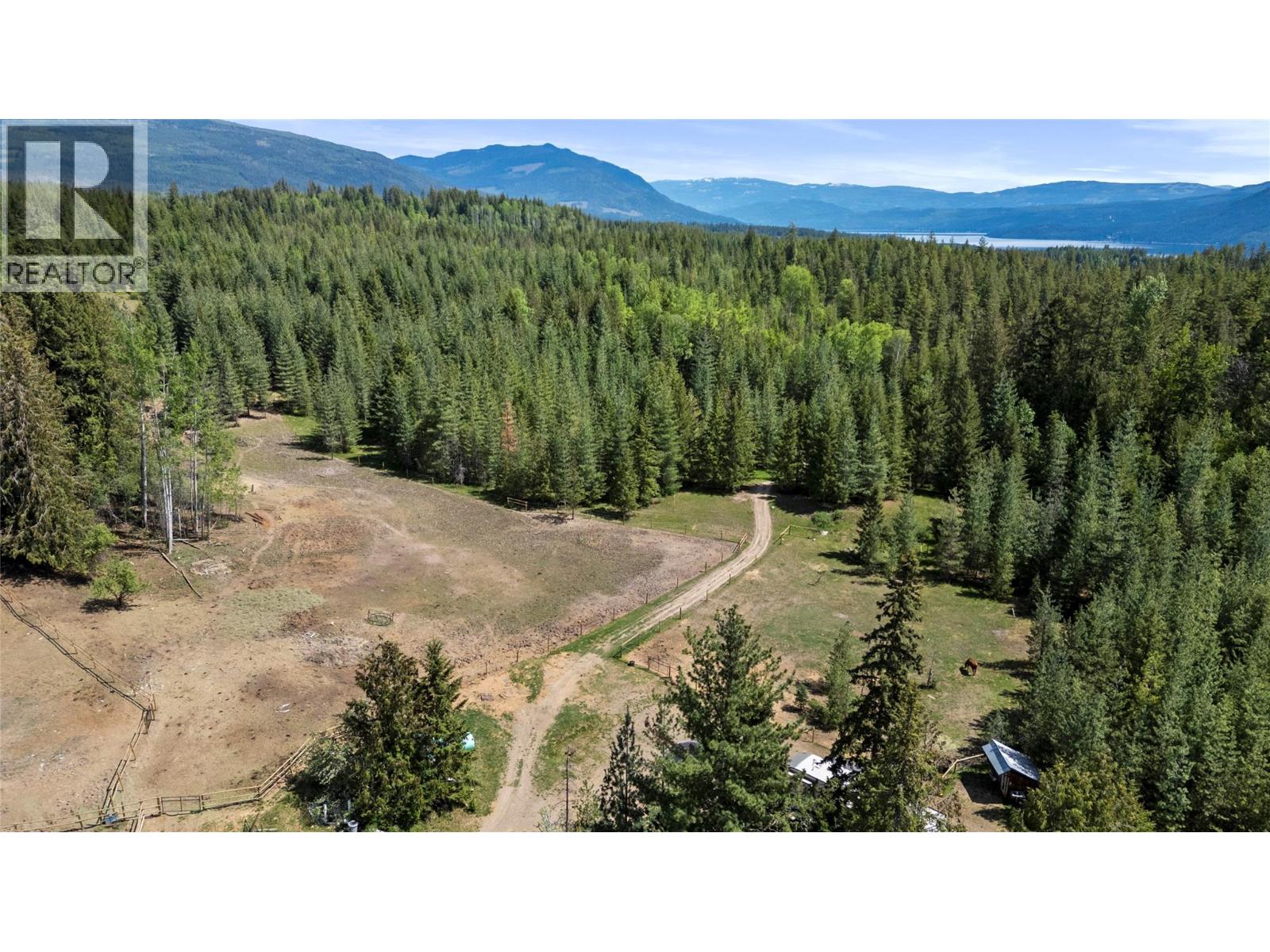 4993 Meadow Creek Road Property Photo 9