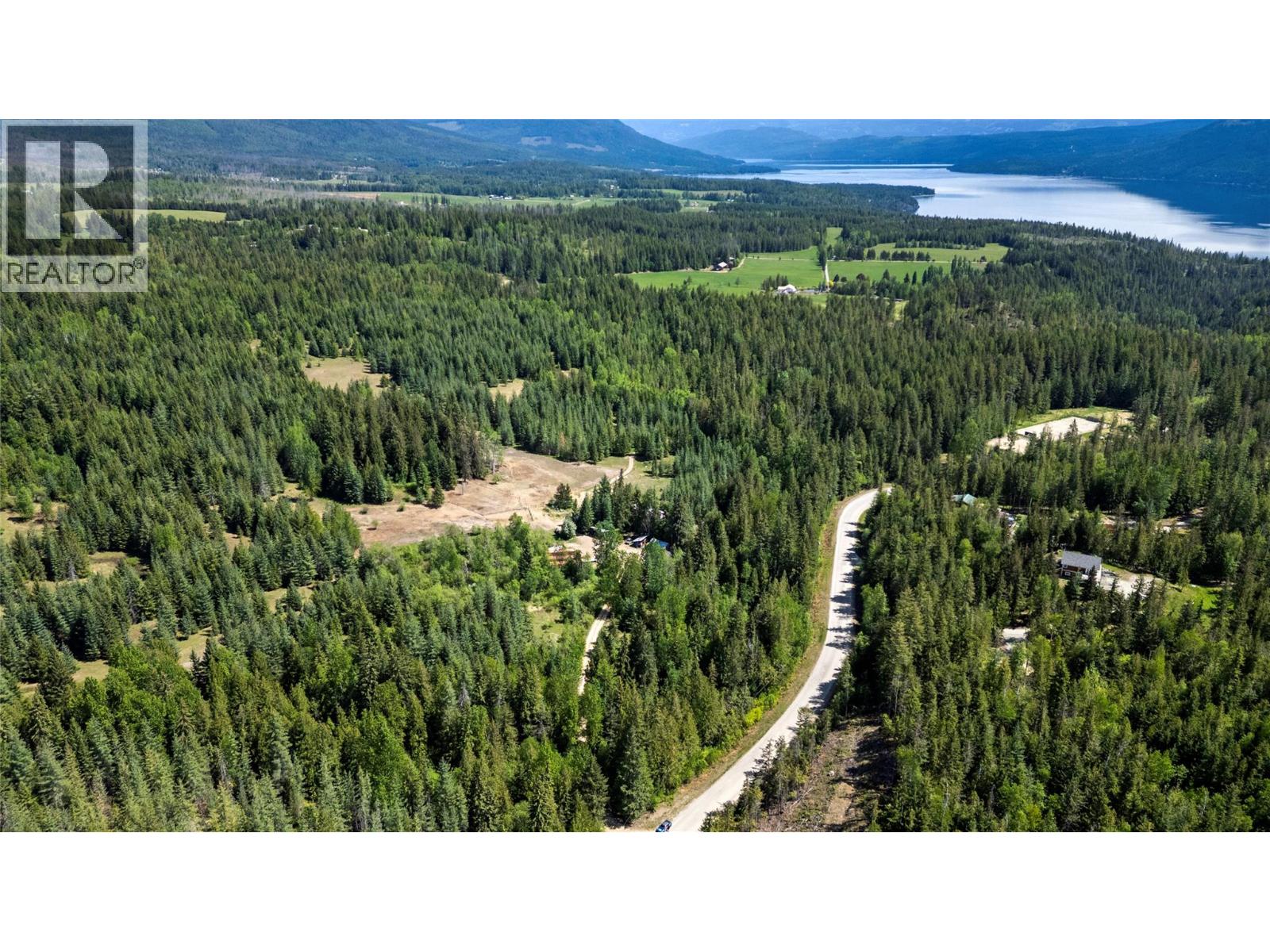 4993 Meadow Creek Road Property Photo 12