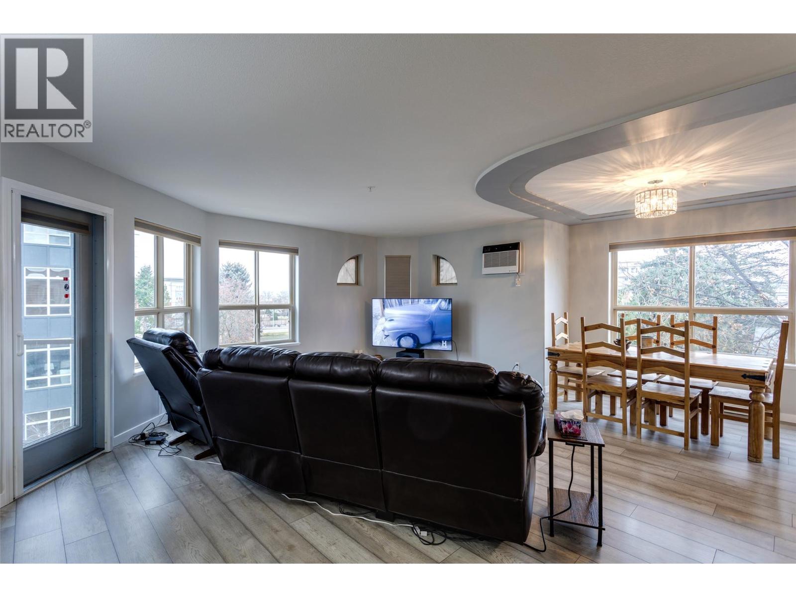 2130 Vasile Road Unit# 302 Property Photo 8