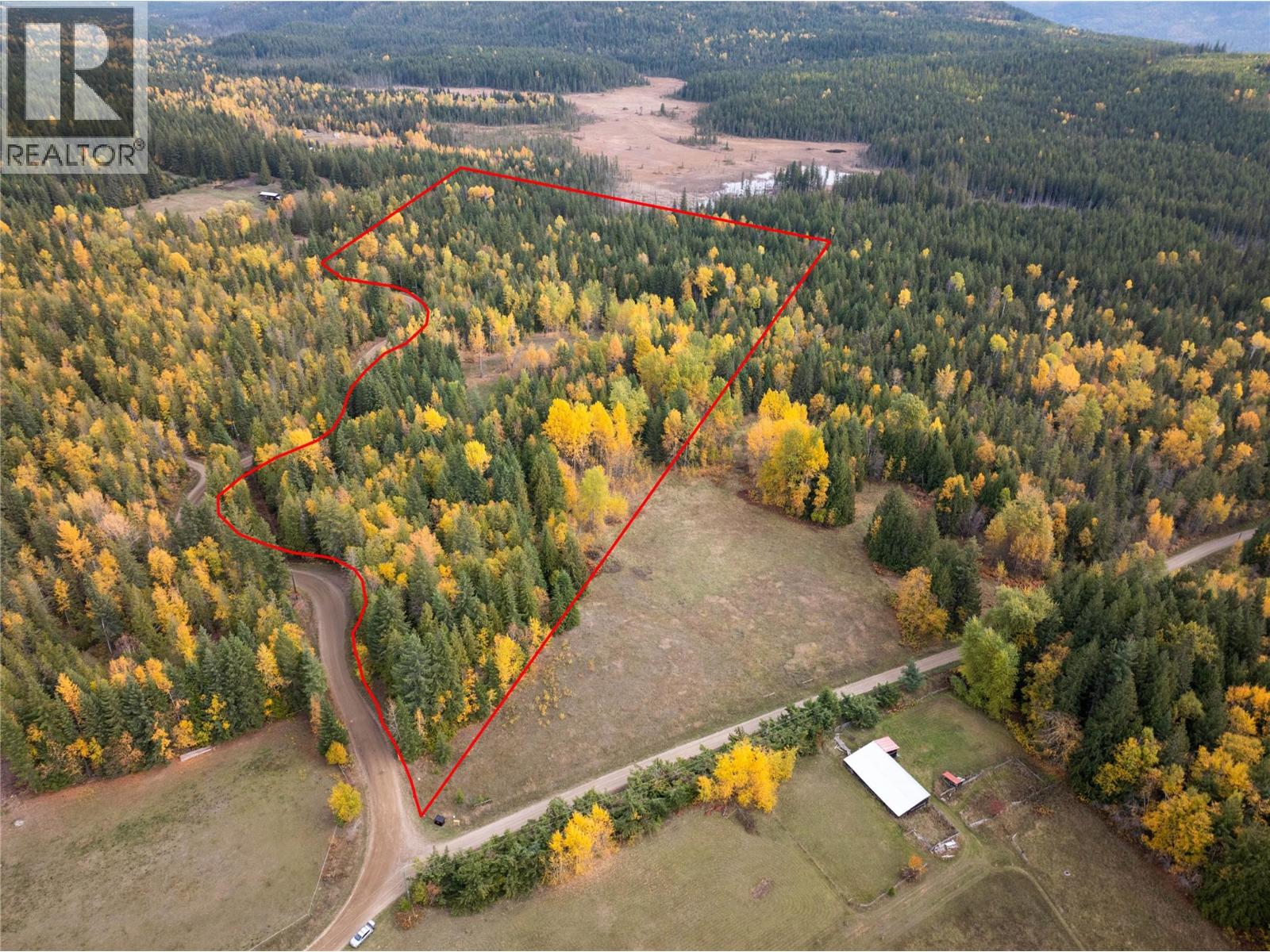 T32 Larch Hills Road Property Photo 1