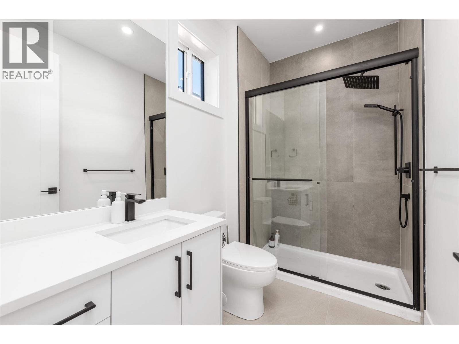 1425 Menu Road Property Photo 28