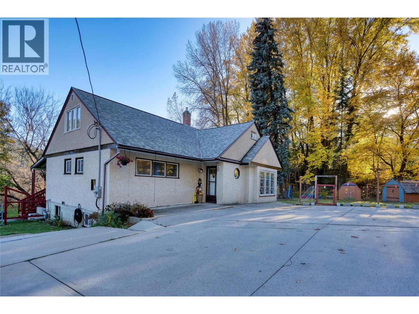 2066 Caughlin Road Property Photo 1