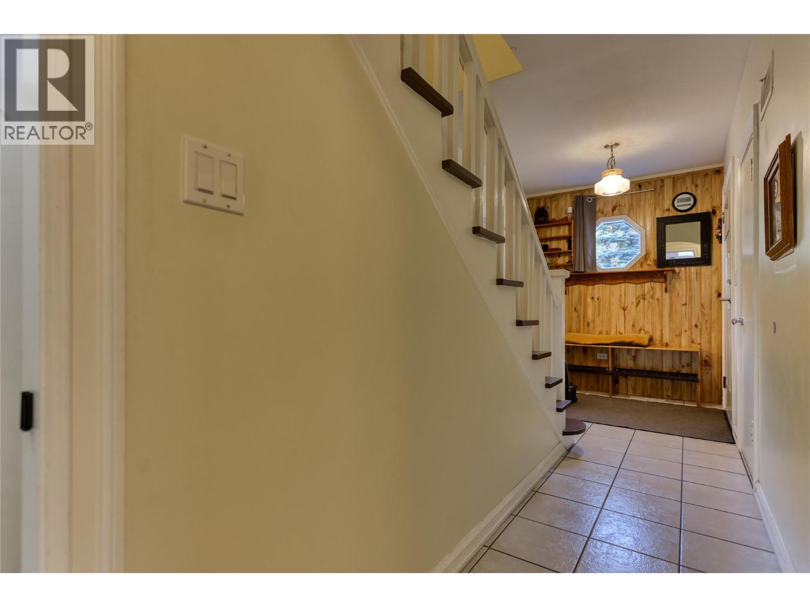 2066 Caughlin Road Property Photo 19