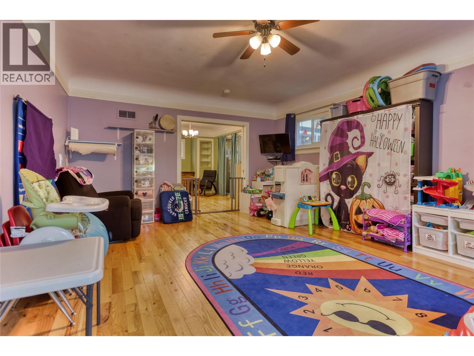 2066 Caughlin Road Property Photo 32