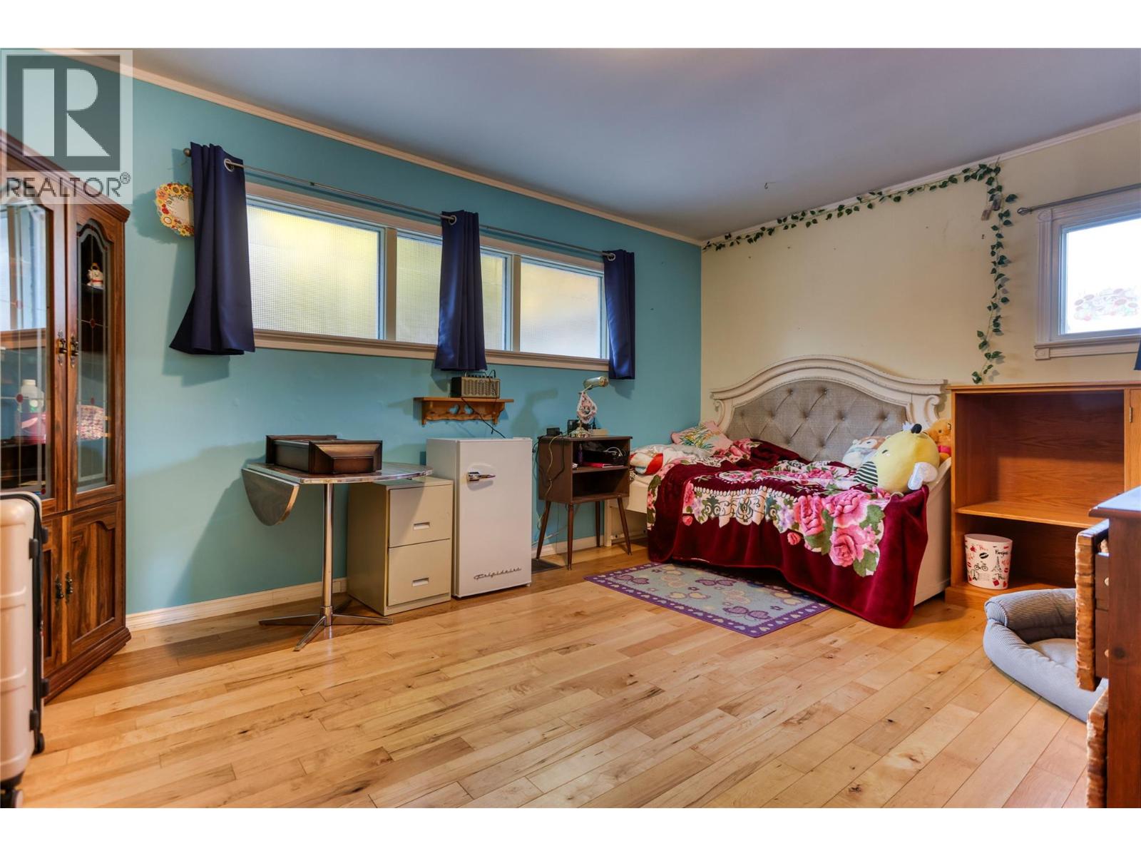 2066 Caughlin Road Property Photo 33