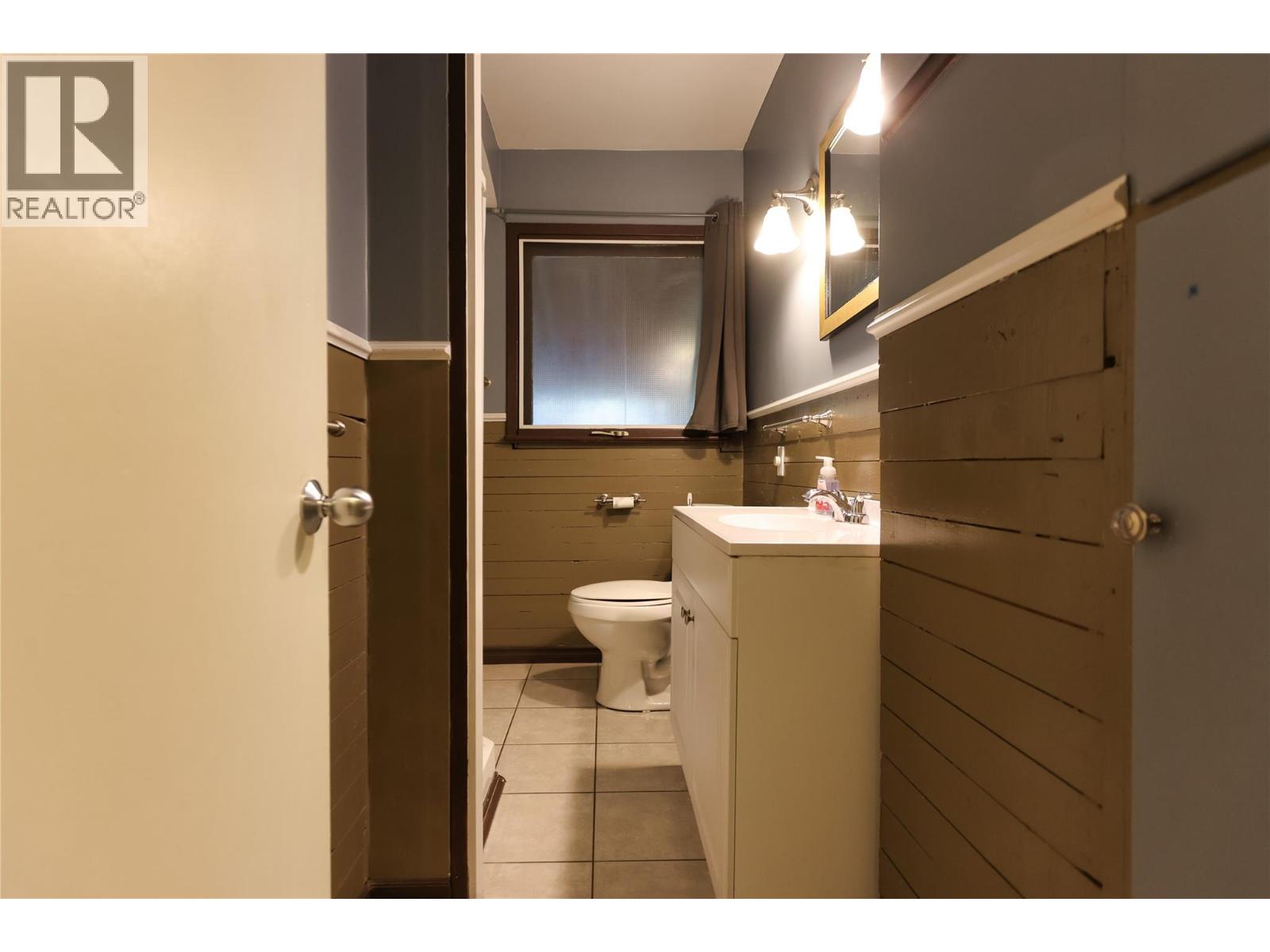 2066 Caughlin Road Property Photo 35