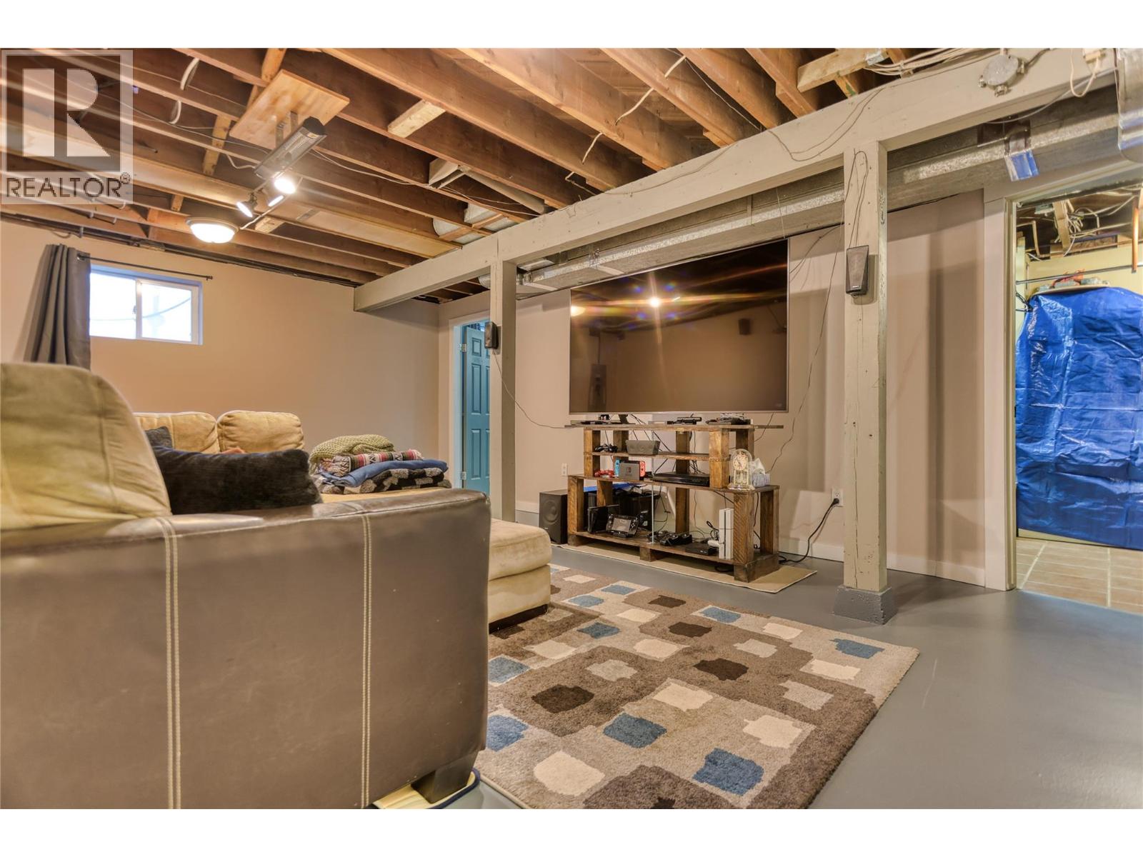 2066 Caughlin Road Property Photo 47