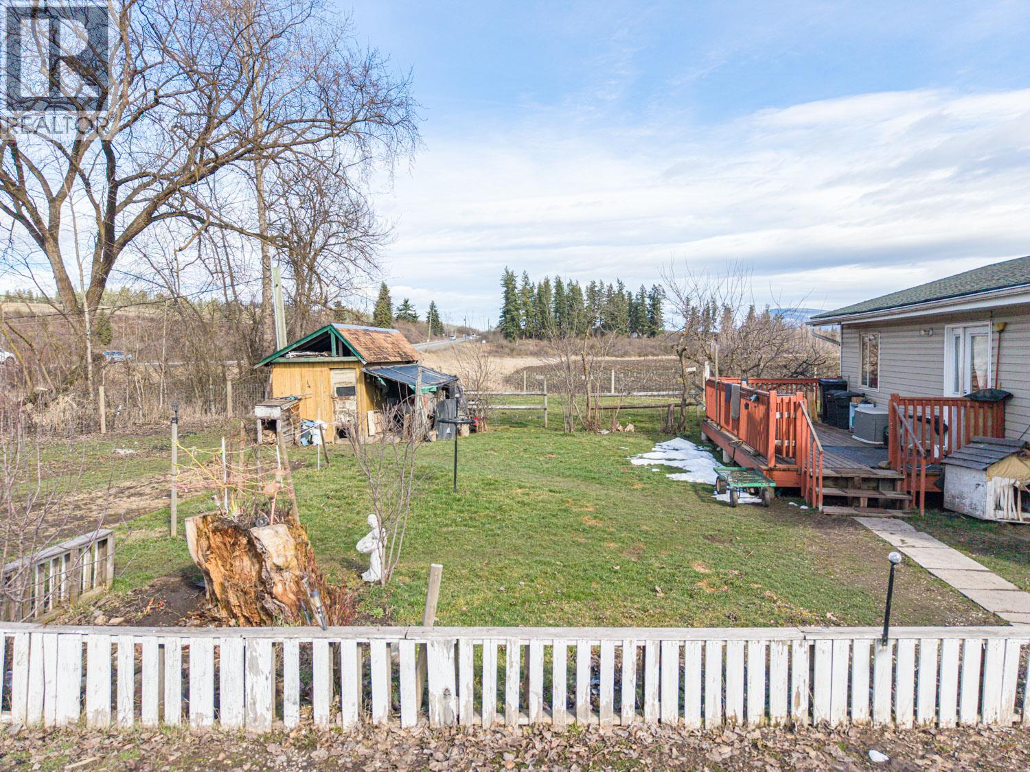 4536 97a Highway Property Photo 8