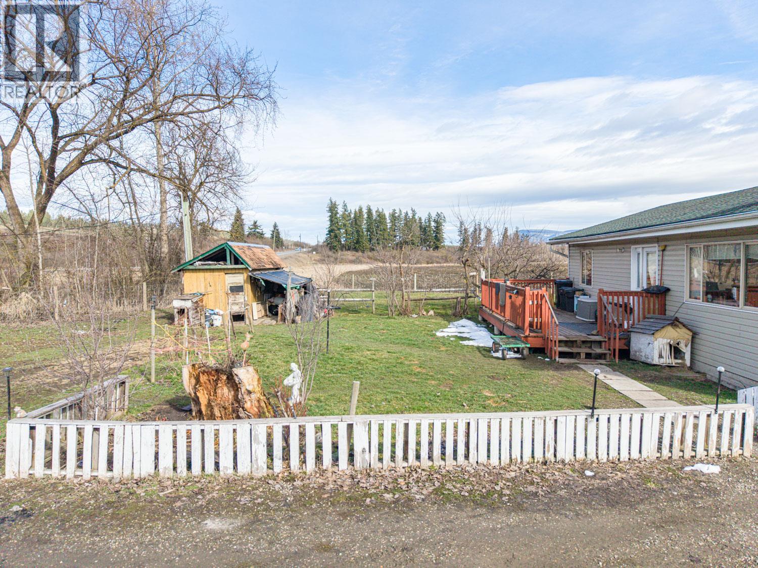 4536 97a Highway Property Photo 9