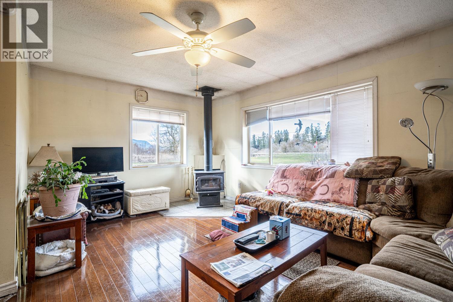 4536 97a Highway Property Photo 10