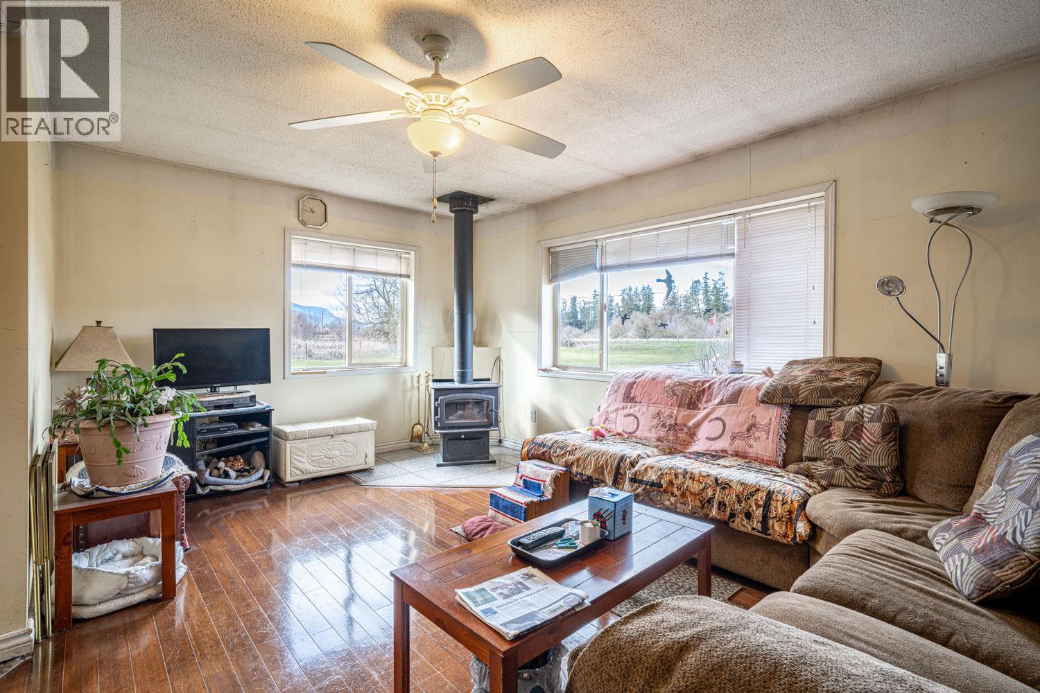 4536 97a Highway Property Photo 11