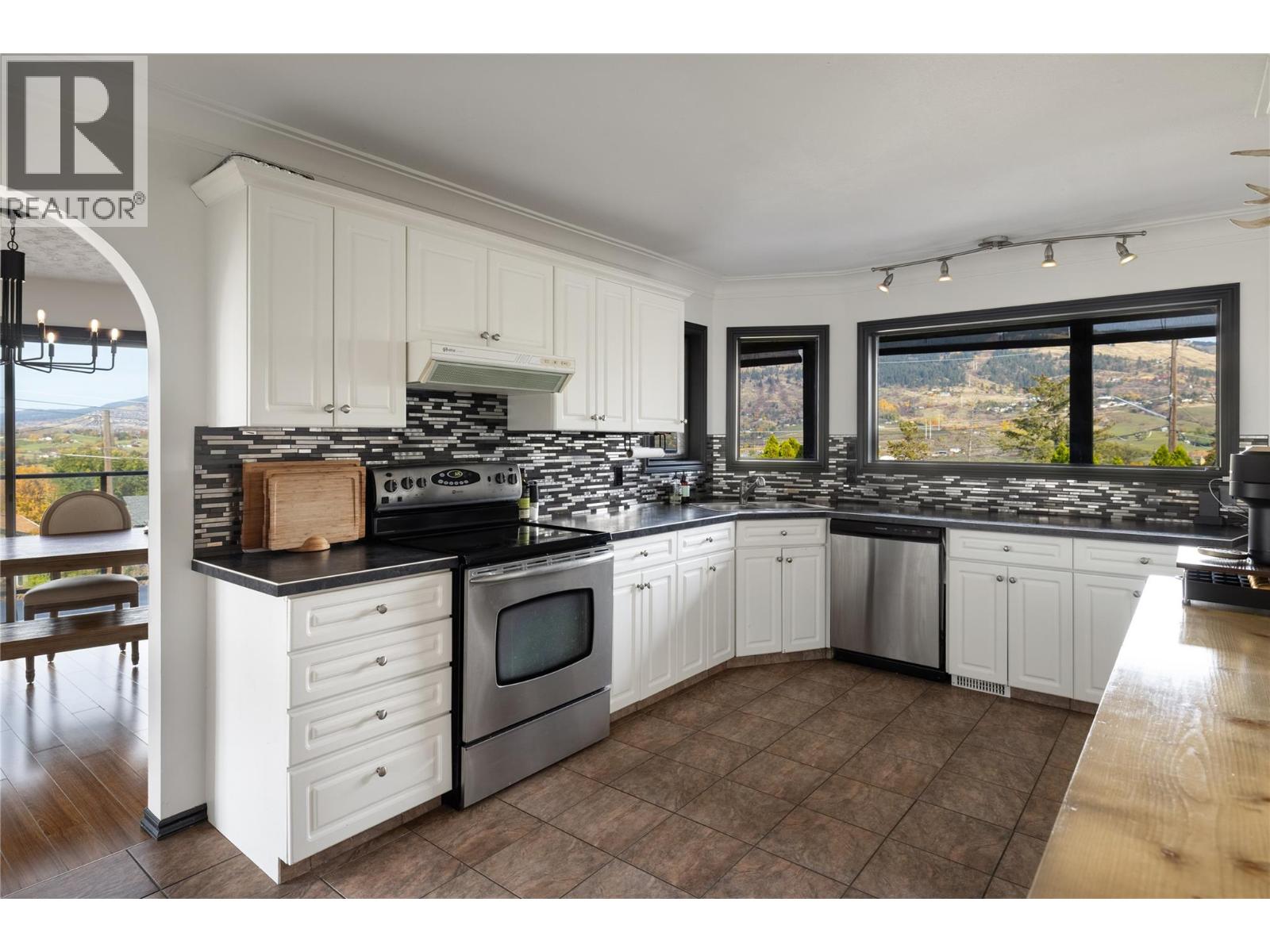152 Lindsay Road Property Photo 16