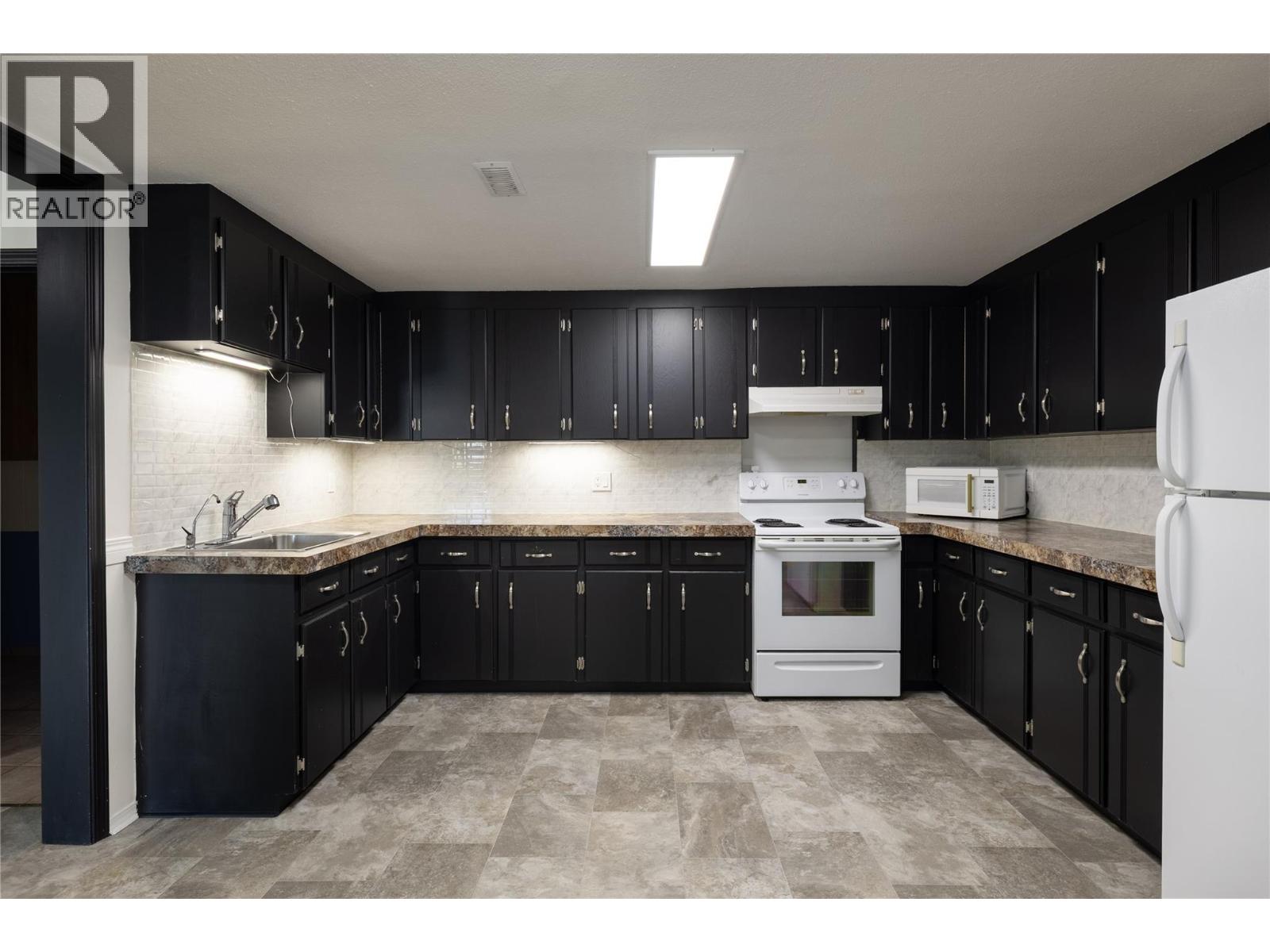 152 Lindsay Road Property Photo 50