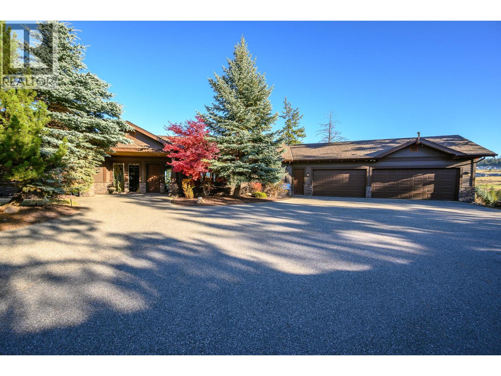 532 Falcon Point Way Property Photo 9