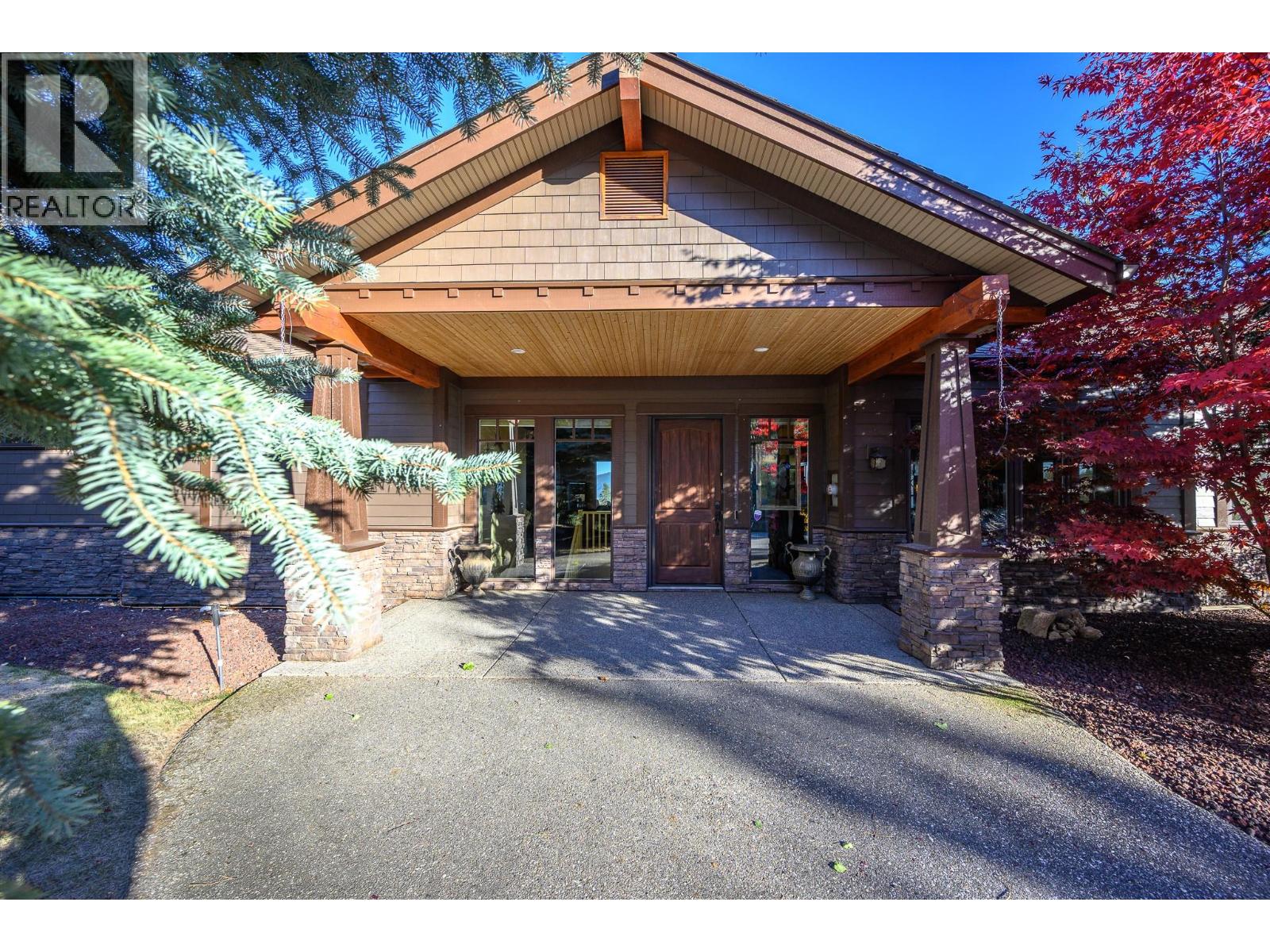 532 Falcon Point Way Property Photo 11