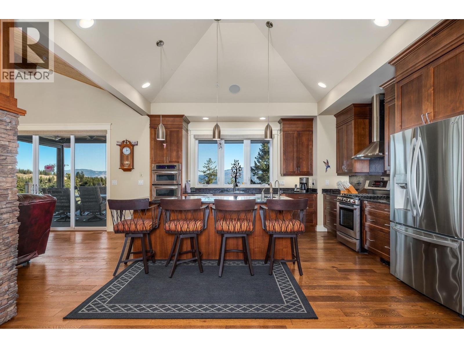 532 Falcon Point Way Property Photo 16