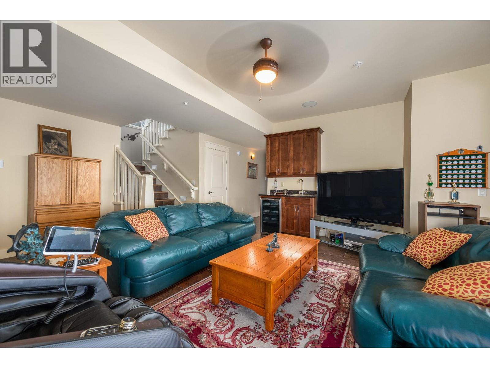 532 Falcon Point Way Property Photo 41