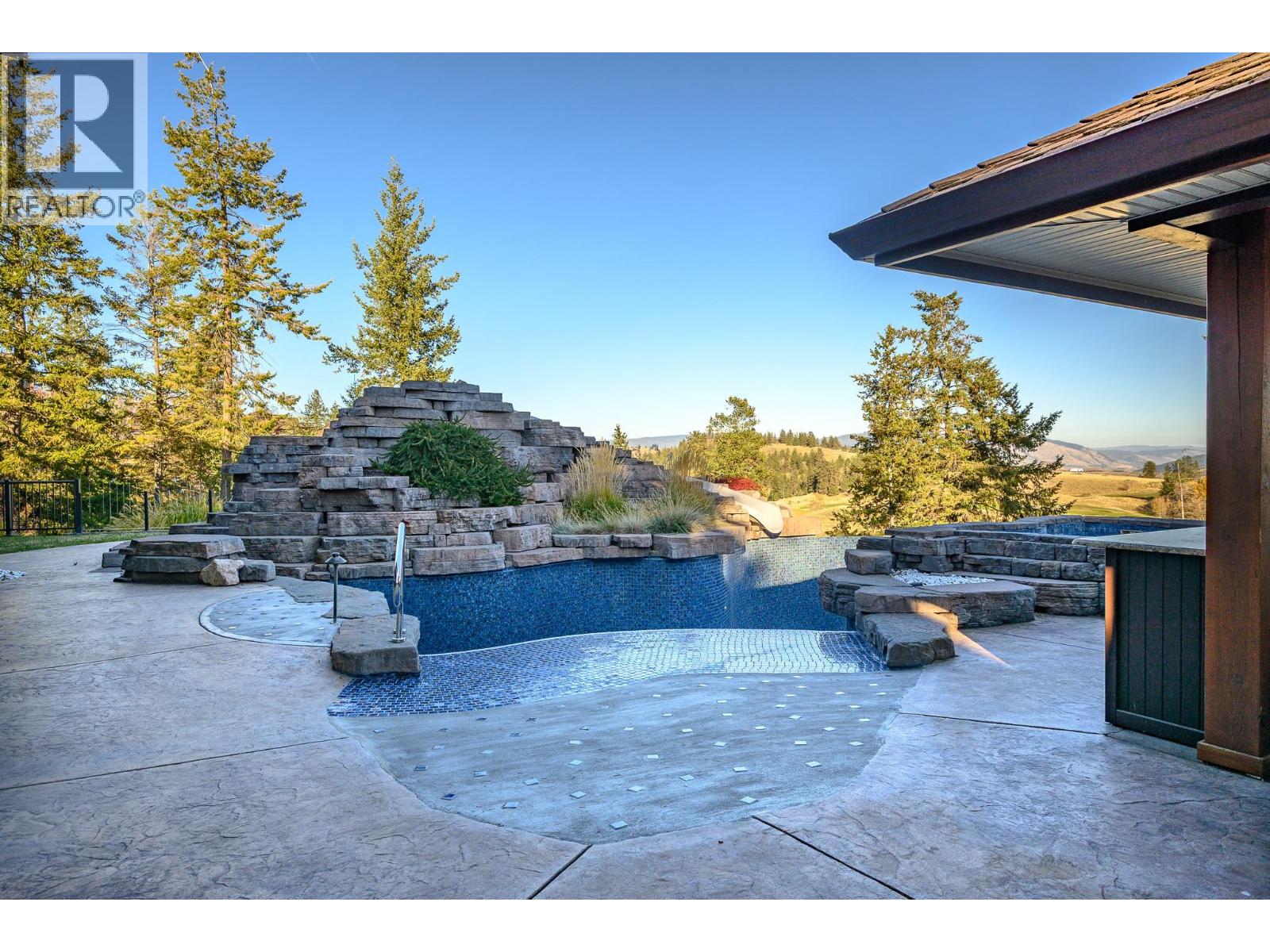 532 Falcon Point Way Property Photo 52
