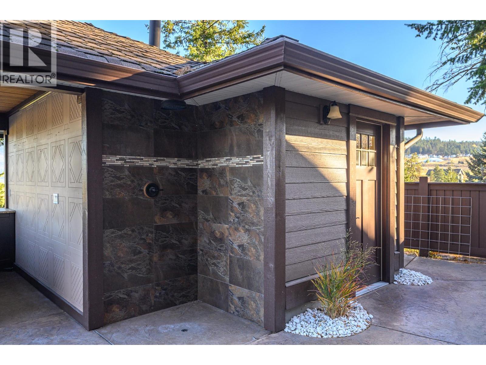 532 Falcon Point Way Property Photo 64