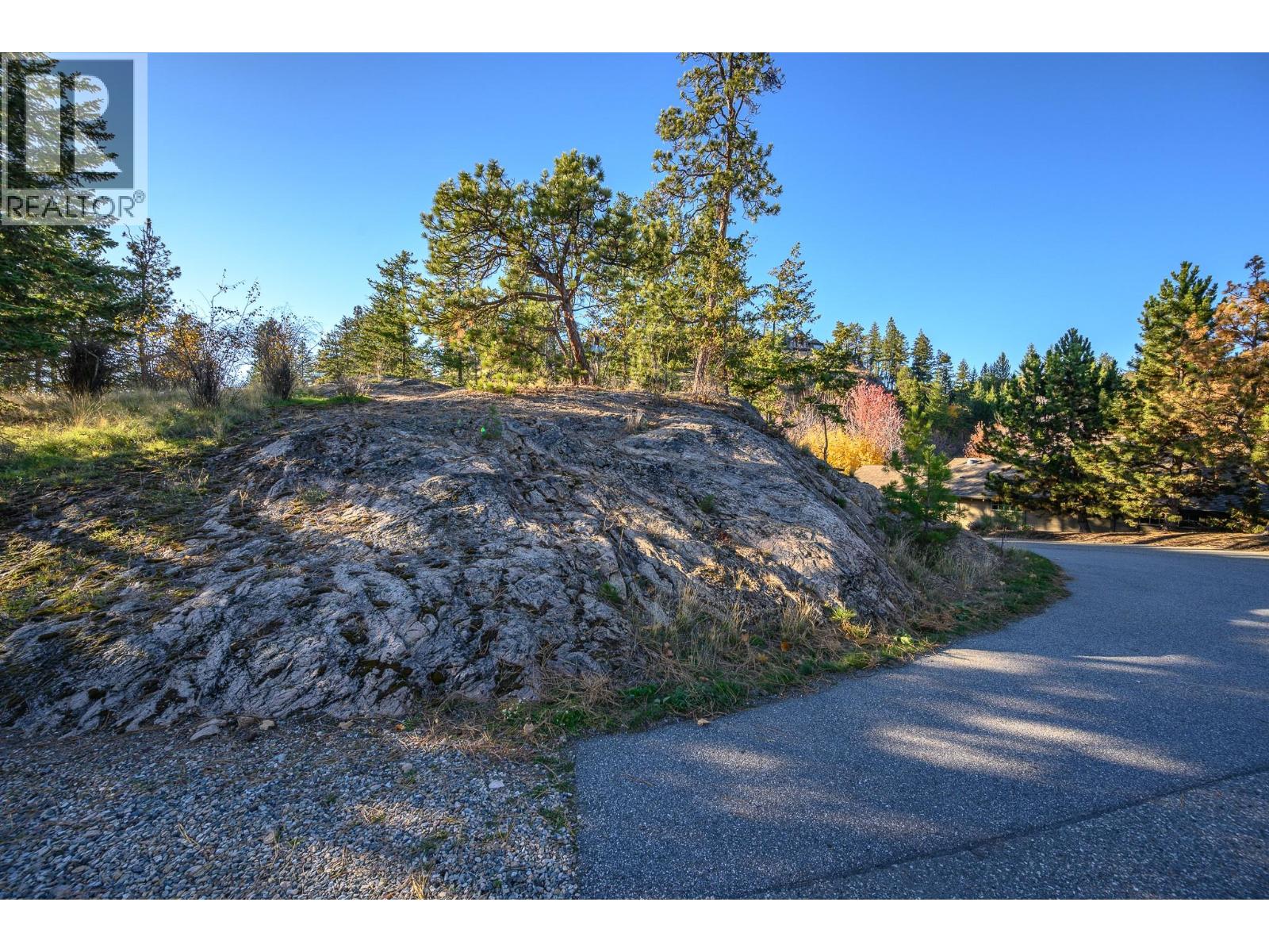 532 Falcon Point Way Property Photo 66