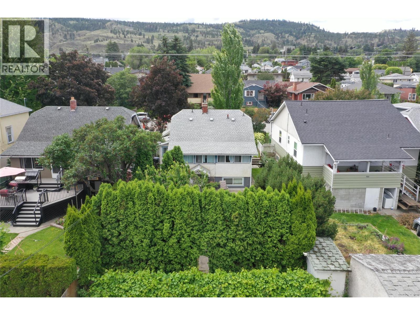 960 Nicola Street Property Photo 10