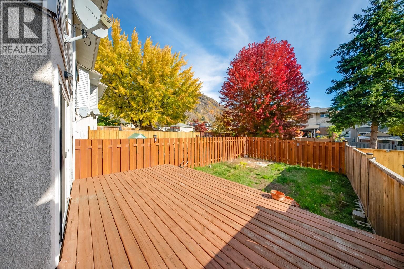 3307 Laurel Crescent Property Photo 6