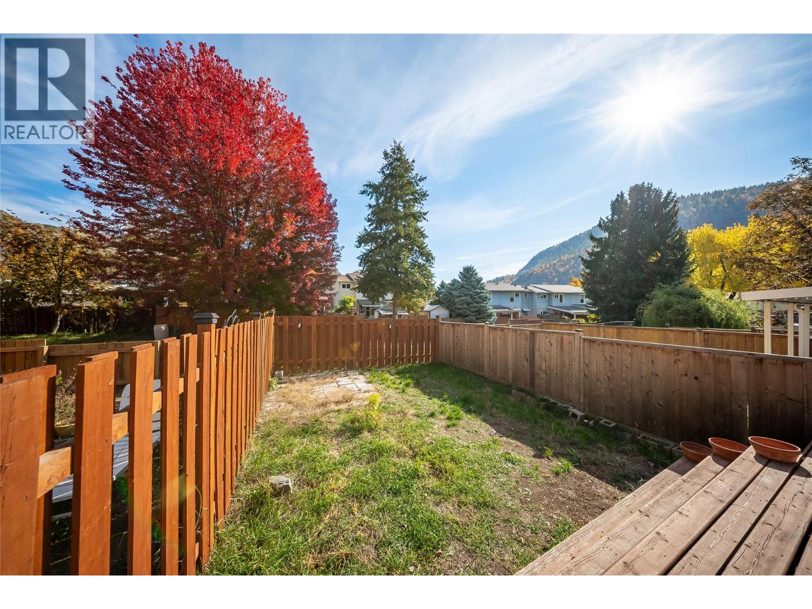 3307 Laurel Crescent Property Photo 8