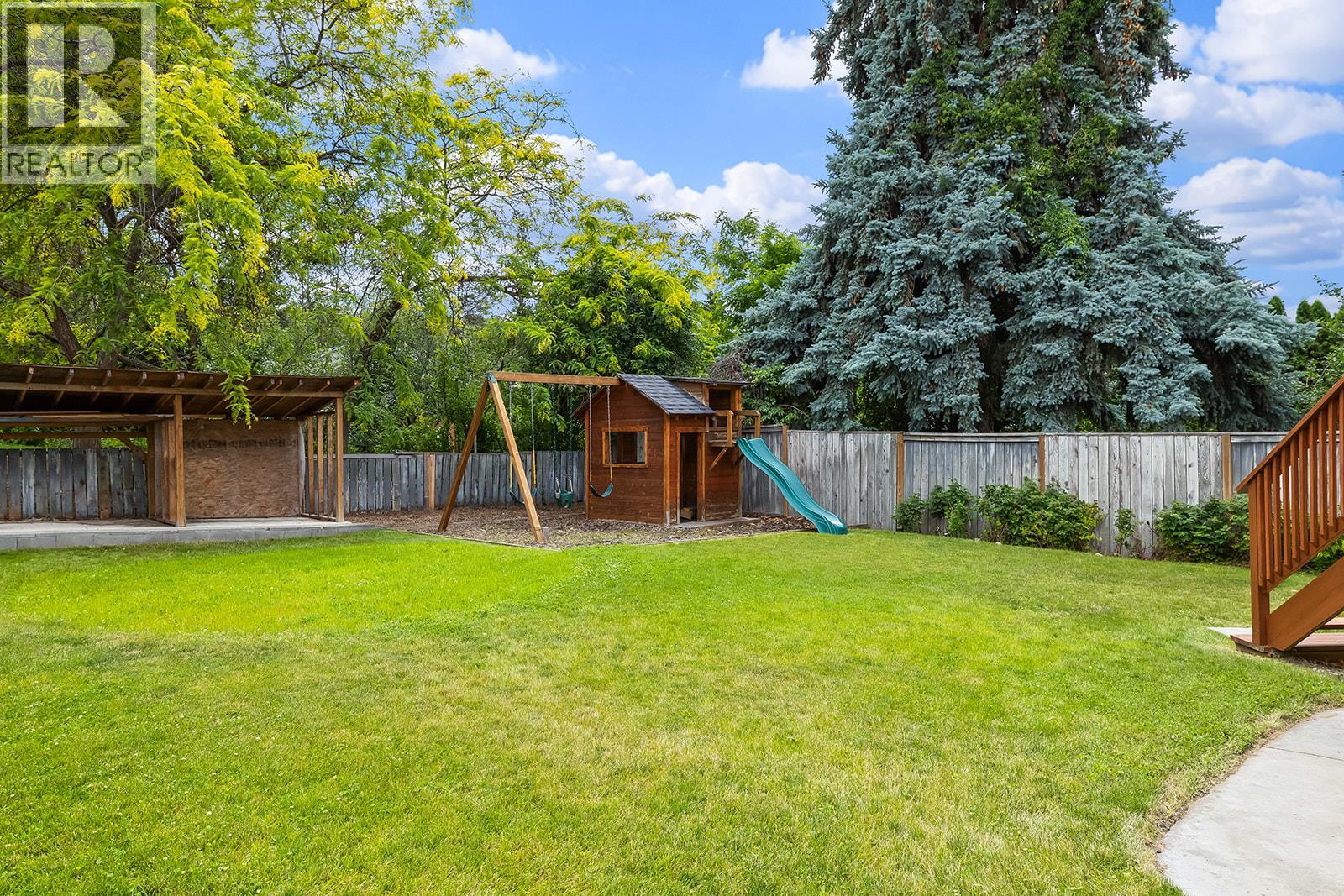 851 Hammer Avenue Property Photo 7