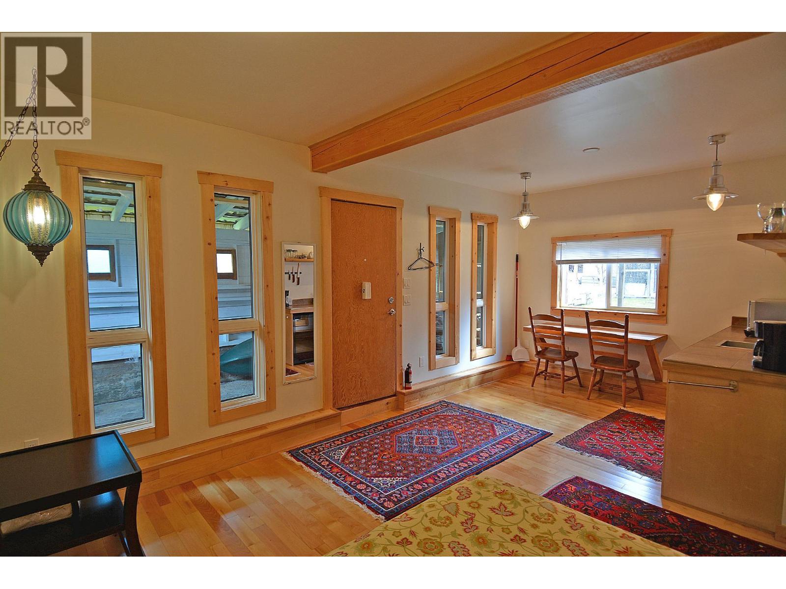 124 Lake Avenue Property Photo 30