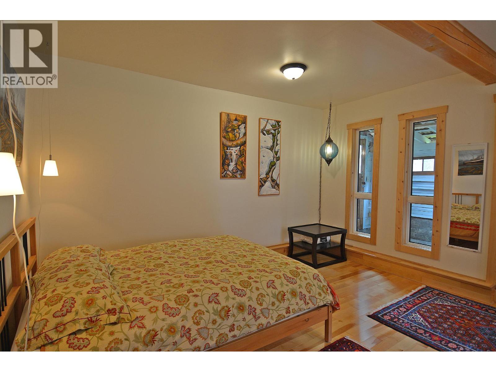 124 Lake Avenue Property Photo 33