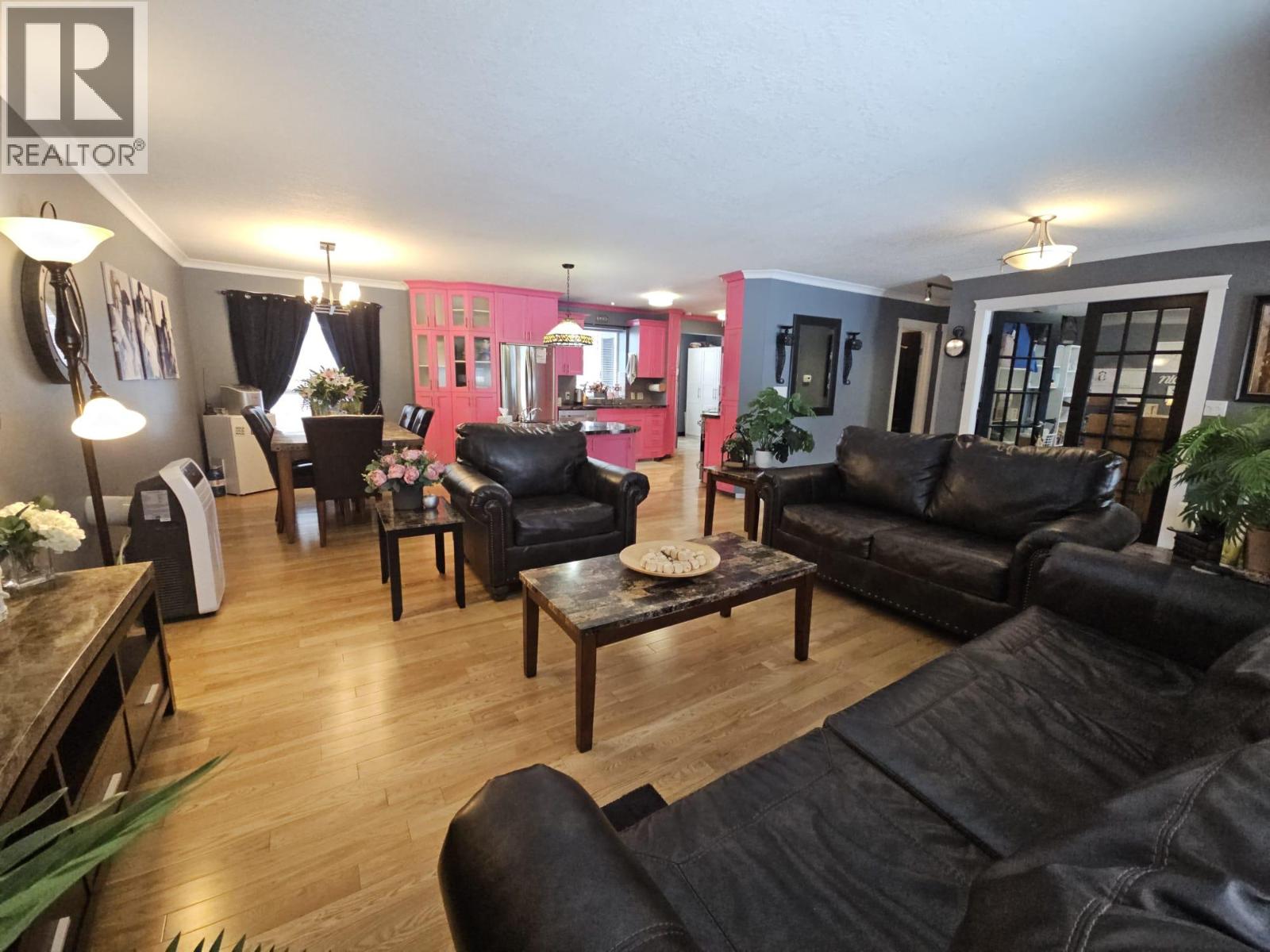 4709 45 Street Ne Property Photo 15
