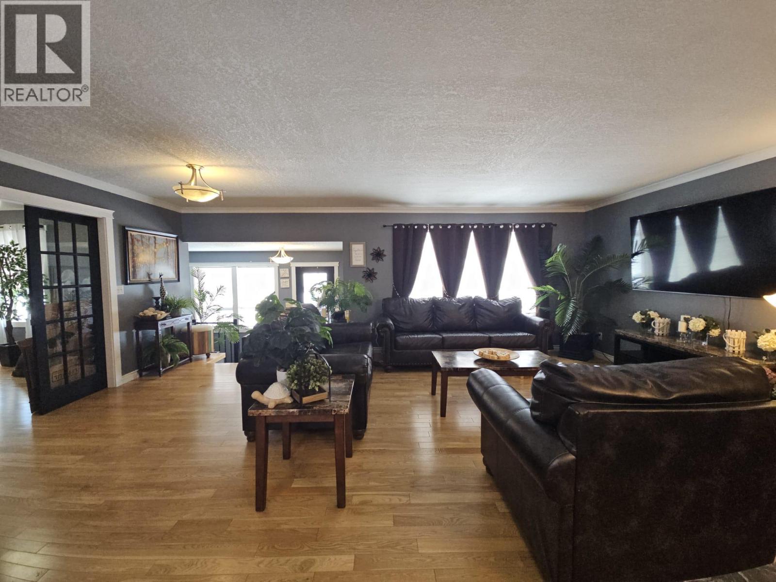 4709 45 Street Ne Property Photo 20