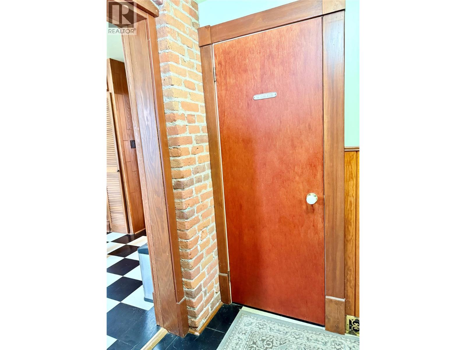 267 Long Lake Avenue Property Photo 22
