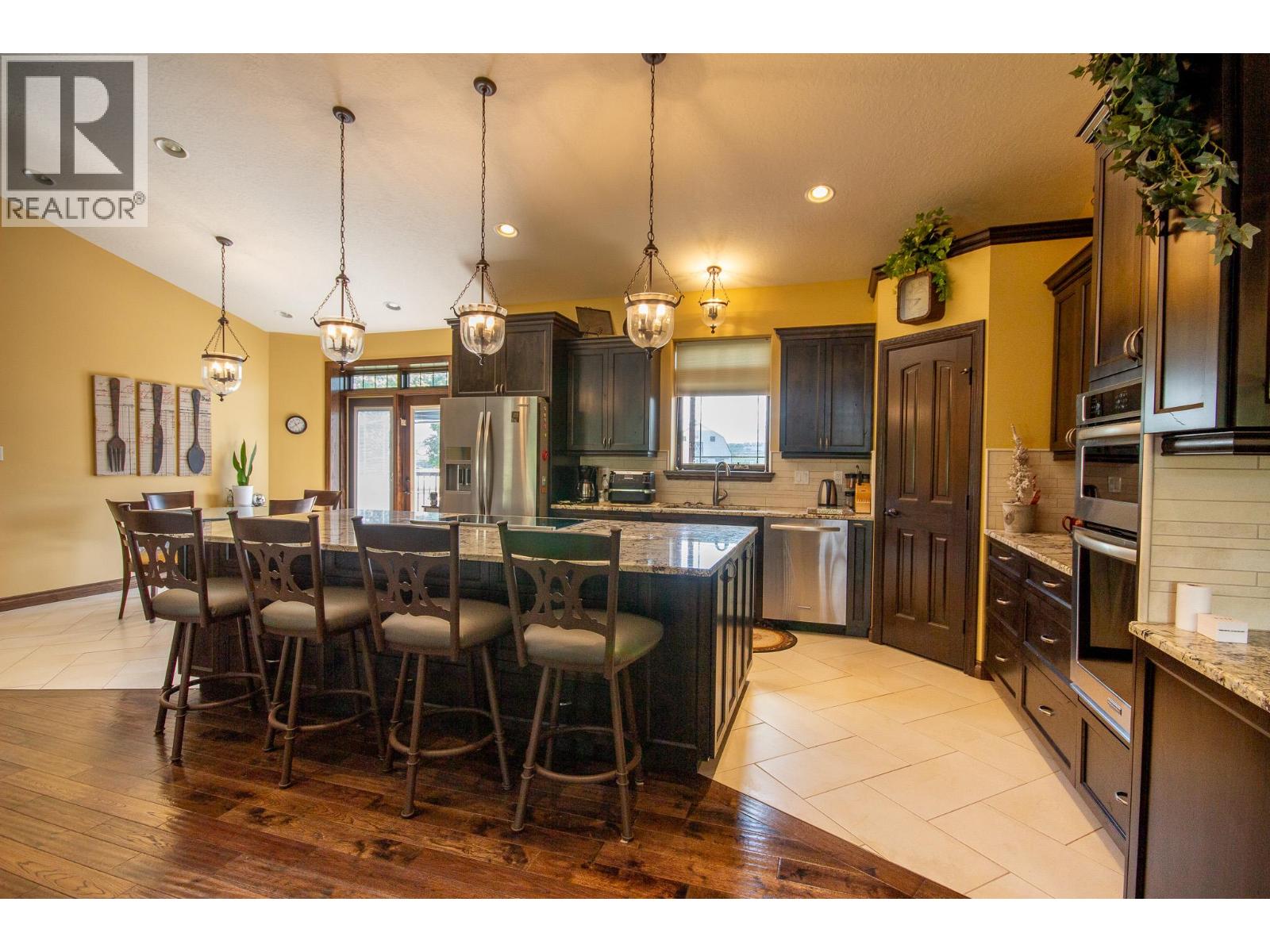 2713 210 Road Property Photo 5