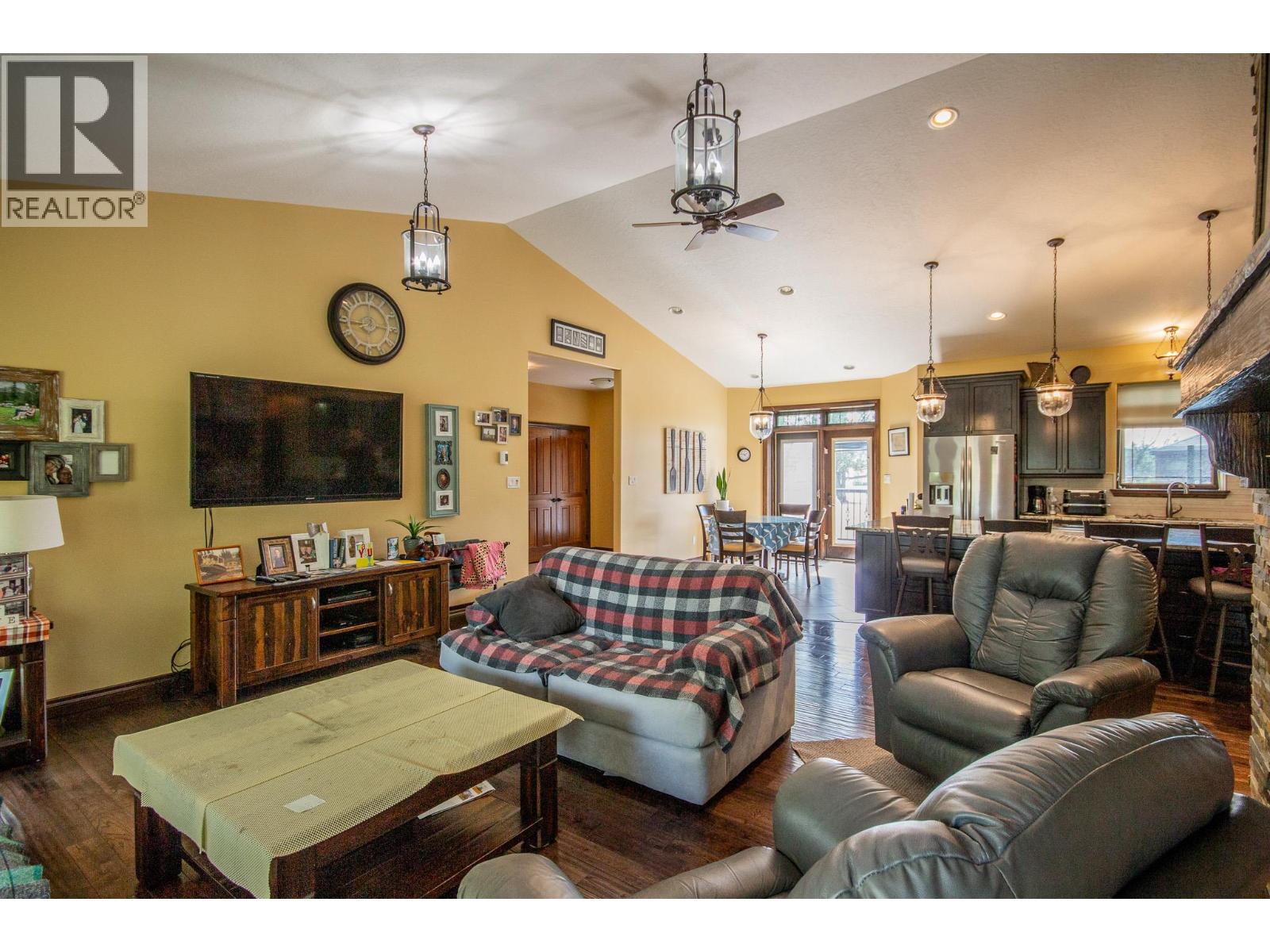 2713 210 Road Property Photo 13
