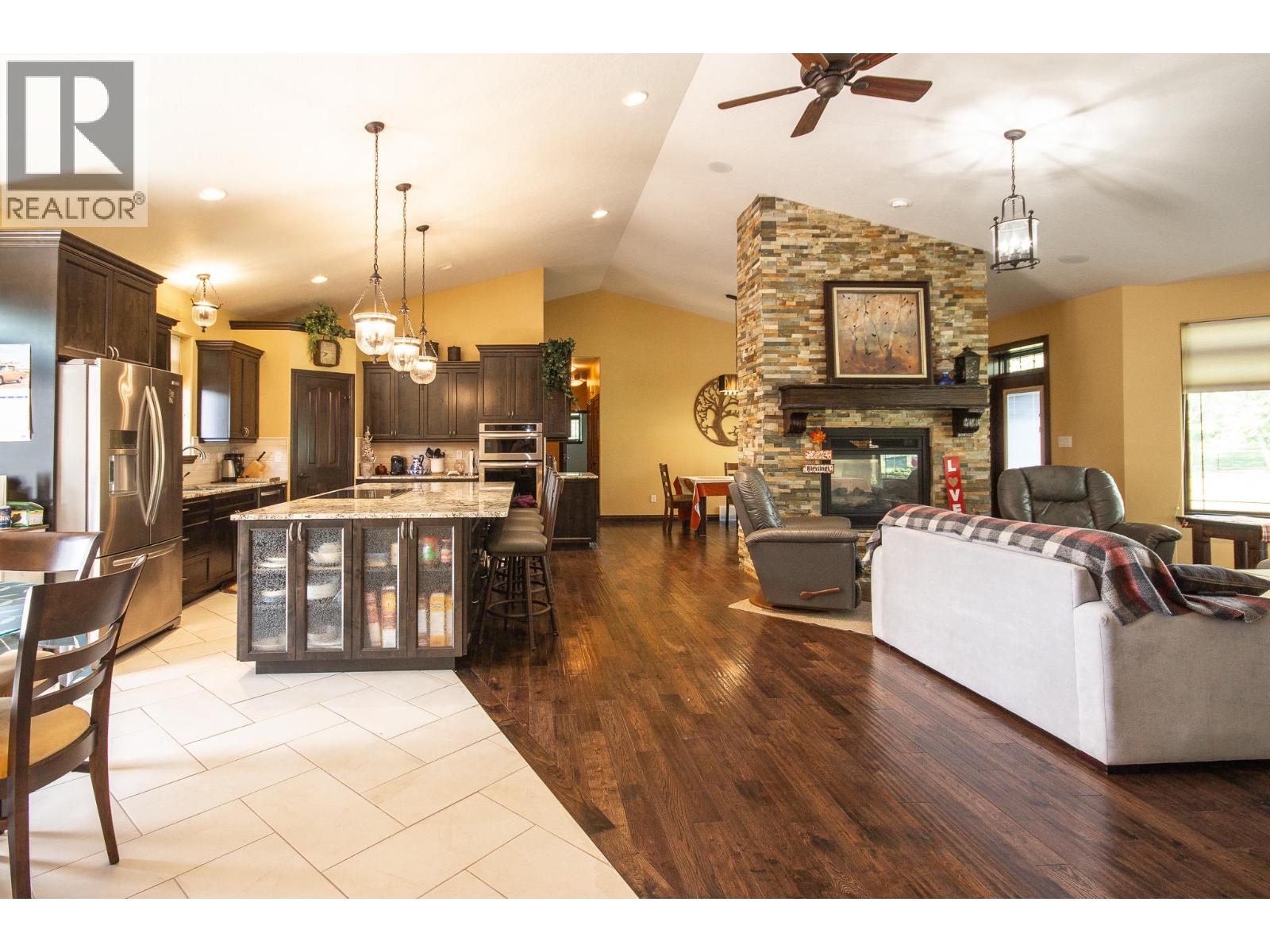 2713 210 Road Property Photo 15