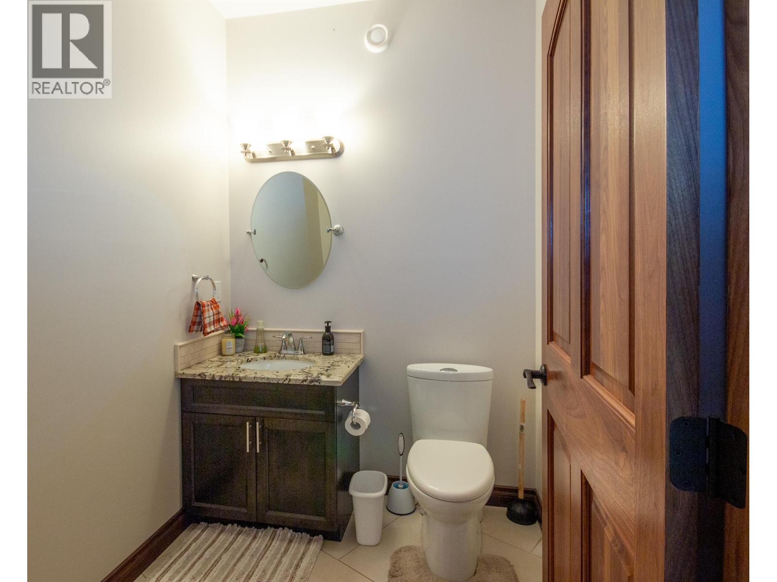 2713 210 Road Property Photo 24