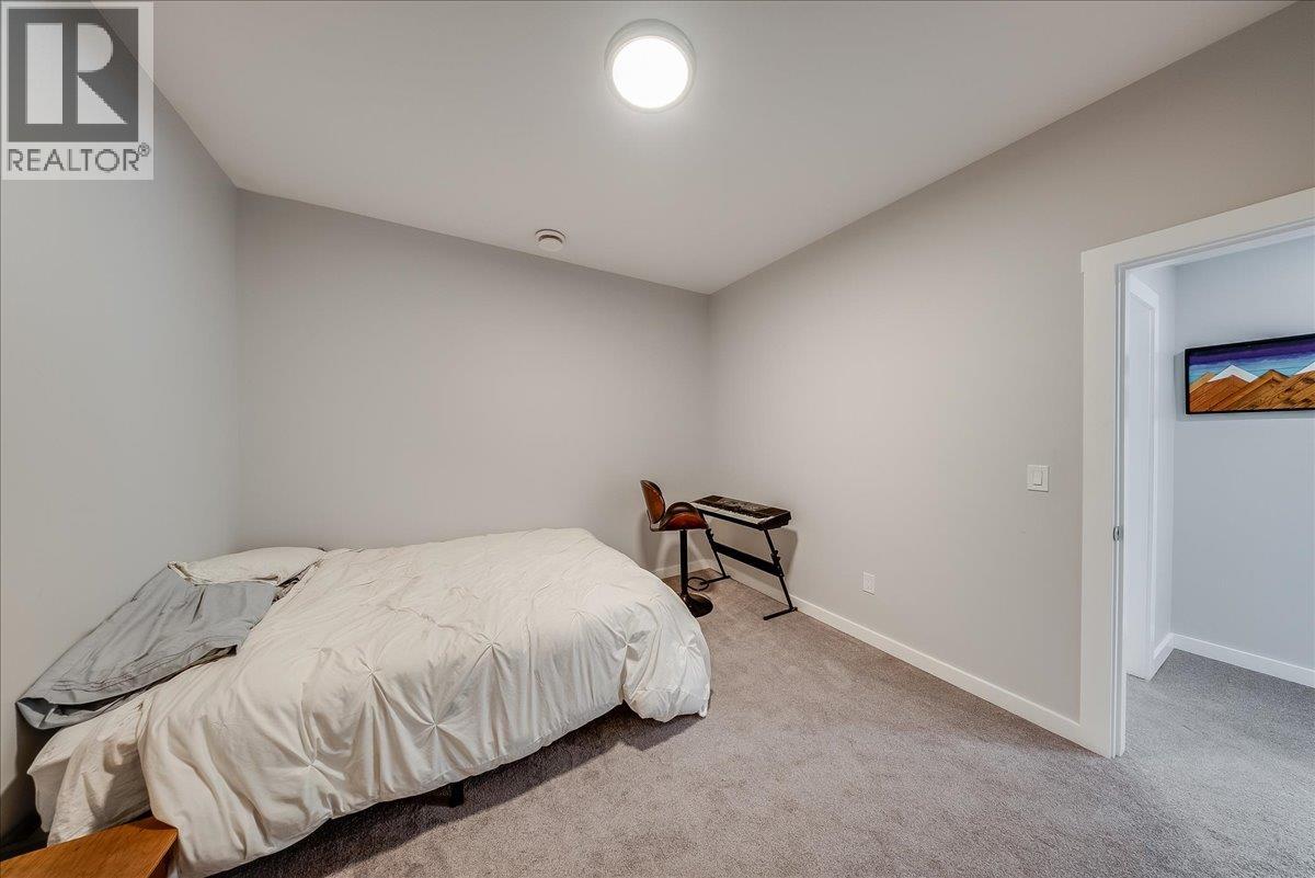 2440 Mcbride Street Property Photo 36