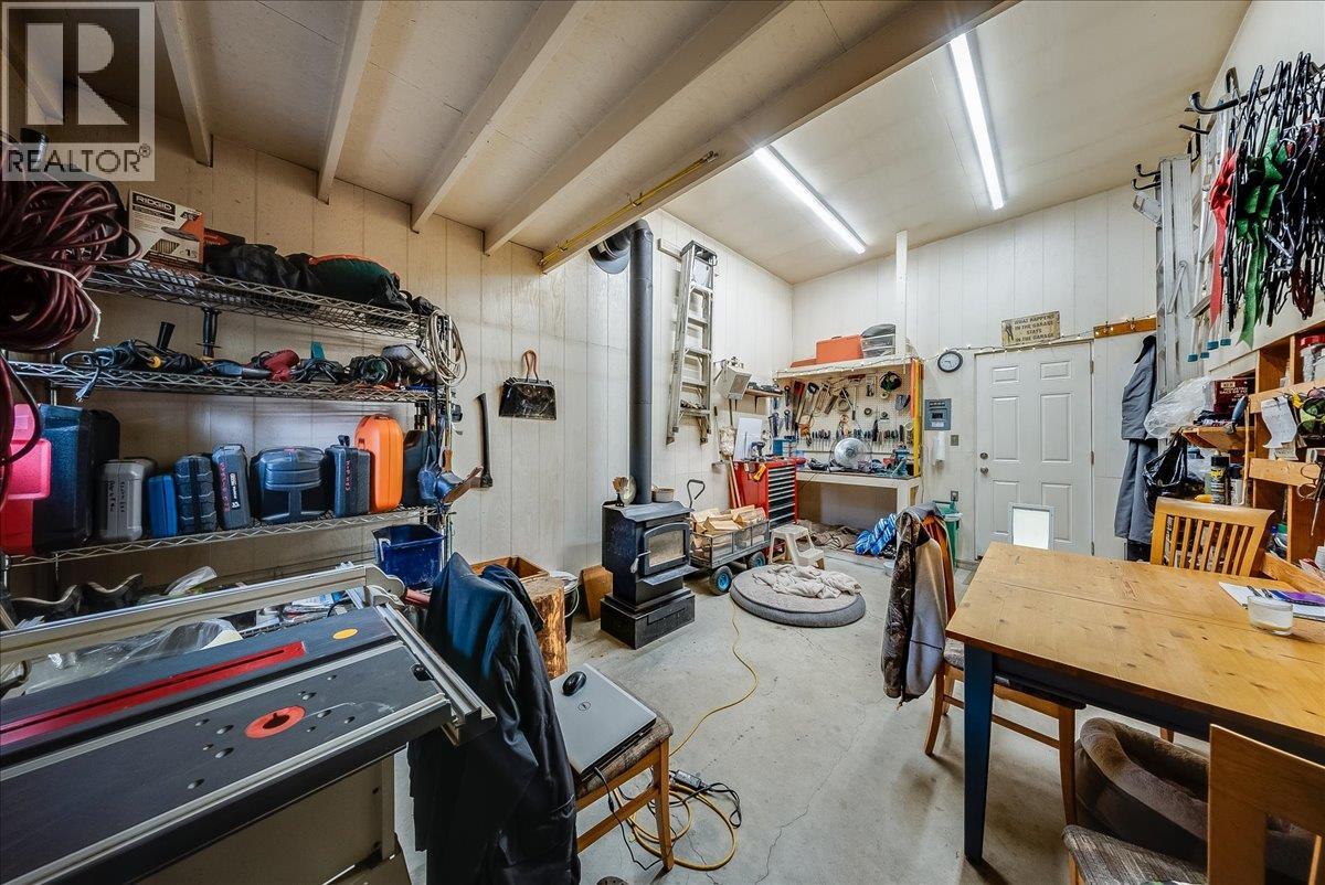 810 10th Avenue Property Photo 55