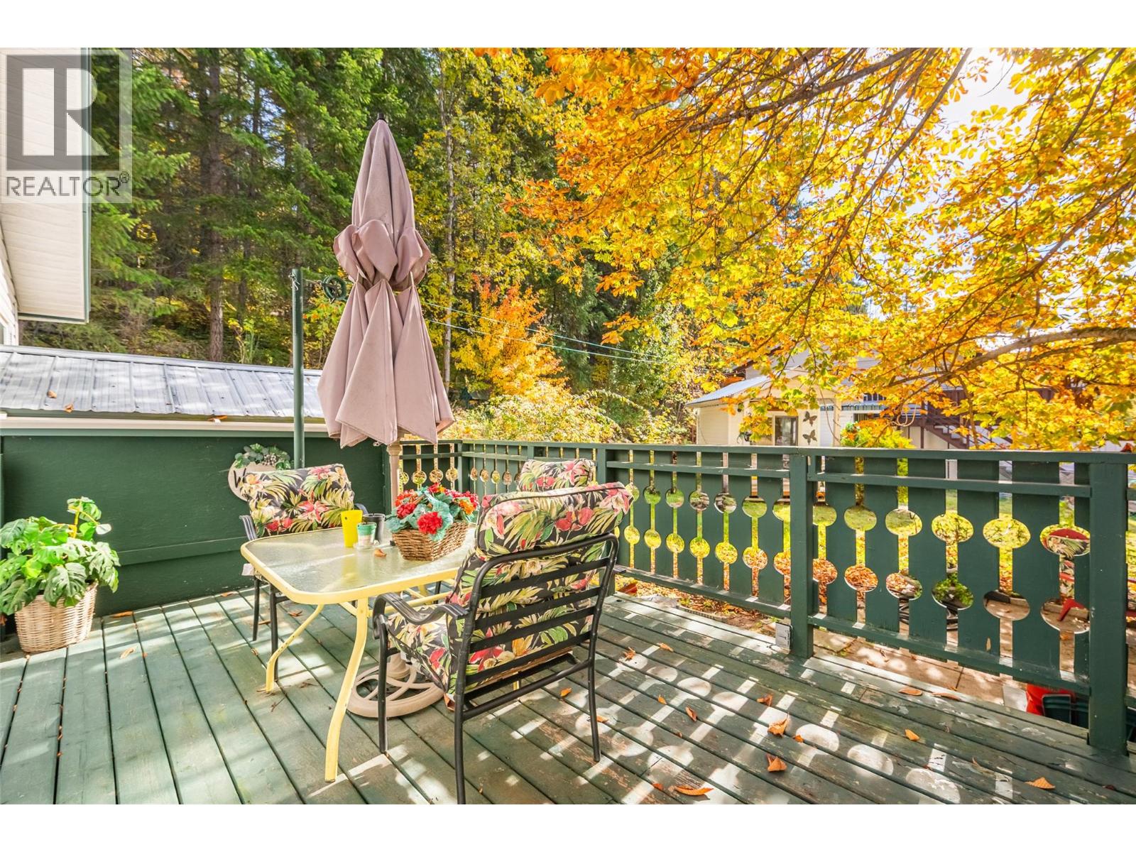 1418 Campbell Avenue Property Photo 3