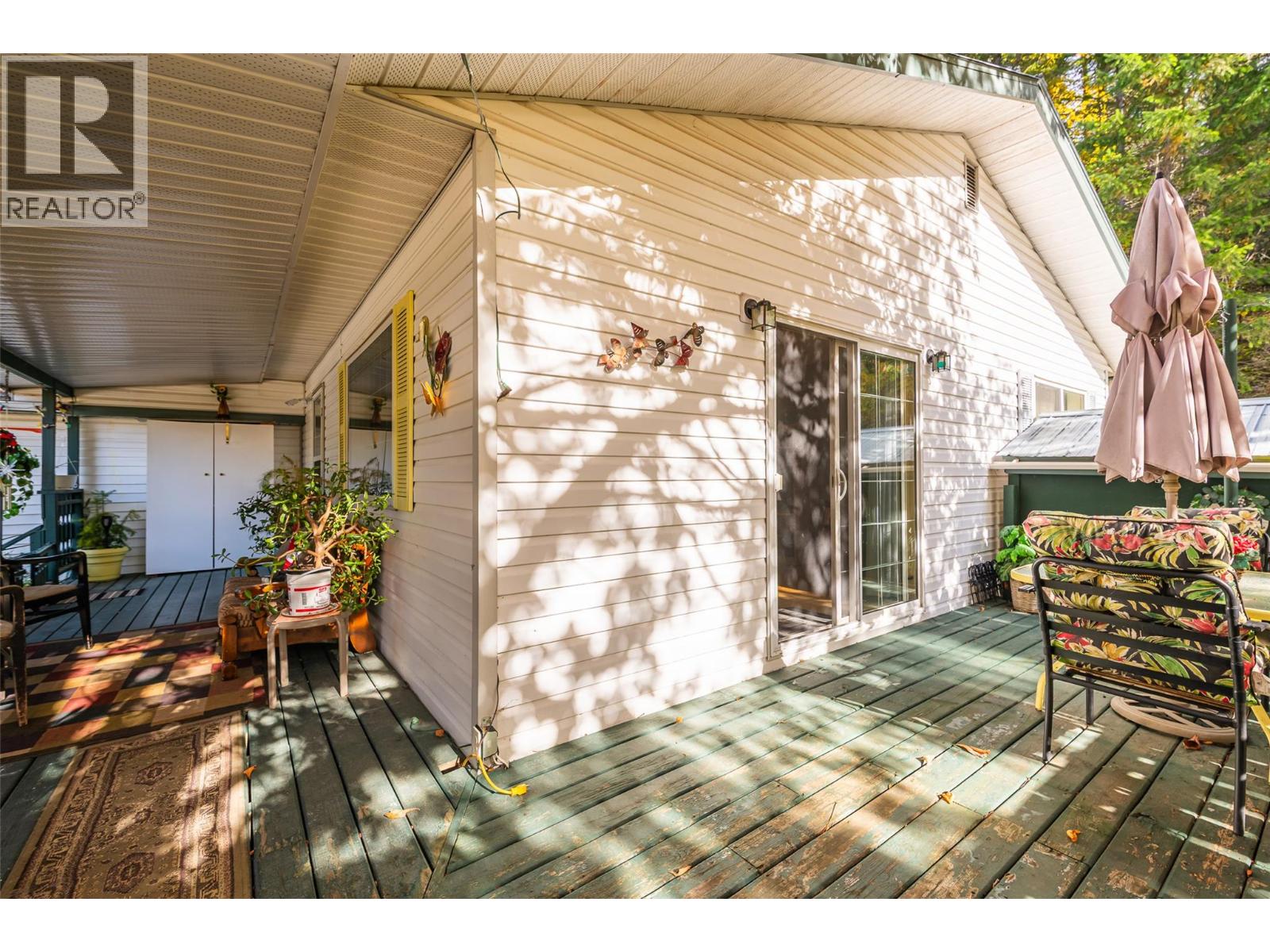 1418 Campbell Avenue Property Photo 8
