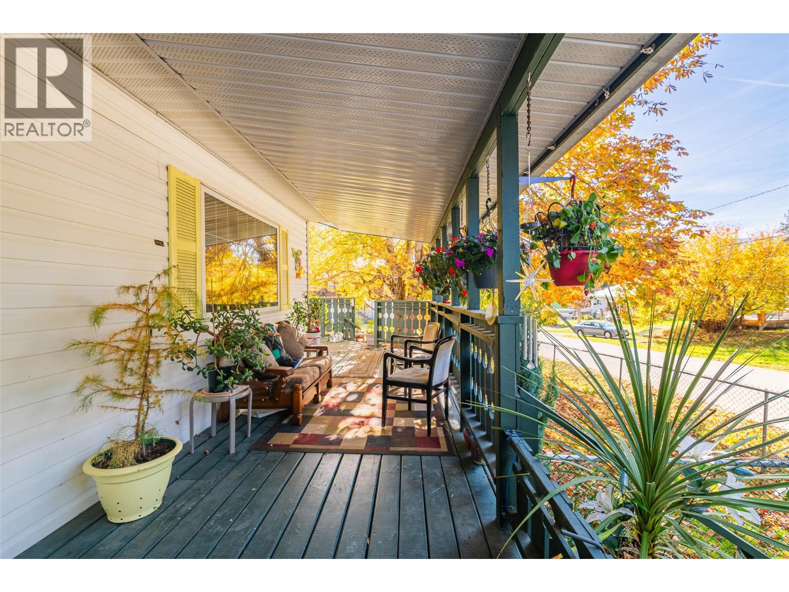 1418 Campbell Avenue Property Photo 9