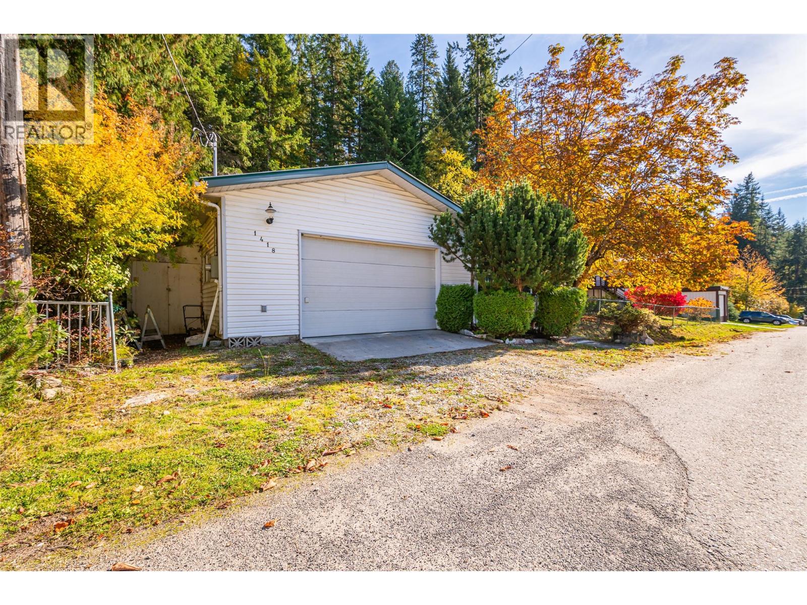 1418 Campbell Avenue Property Photo 14