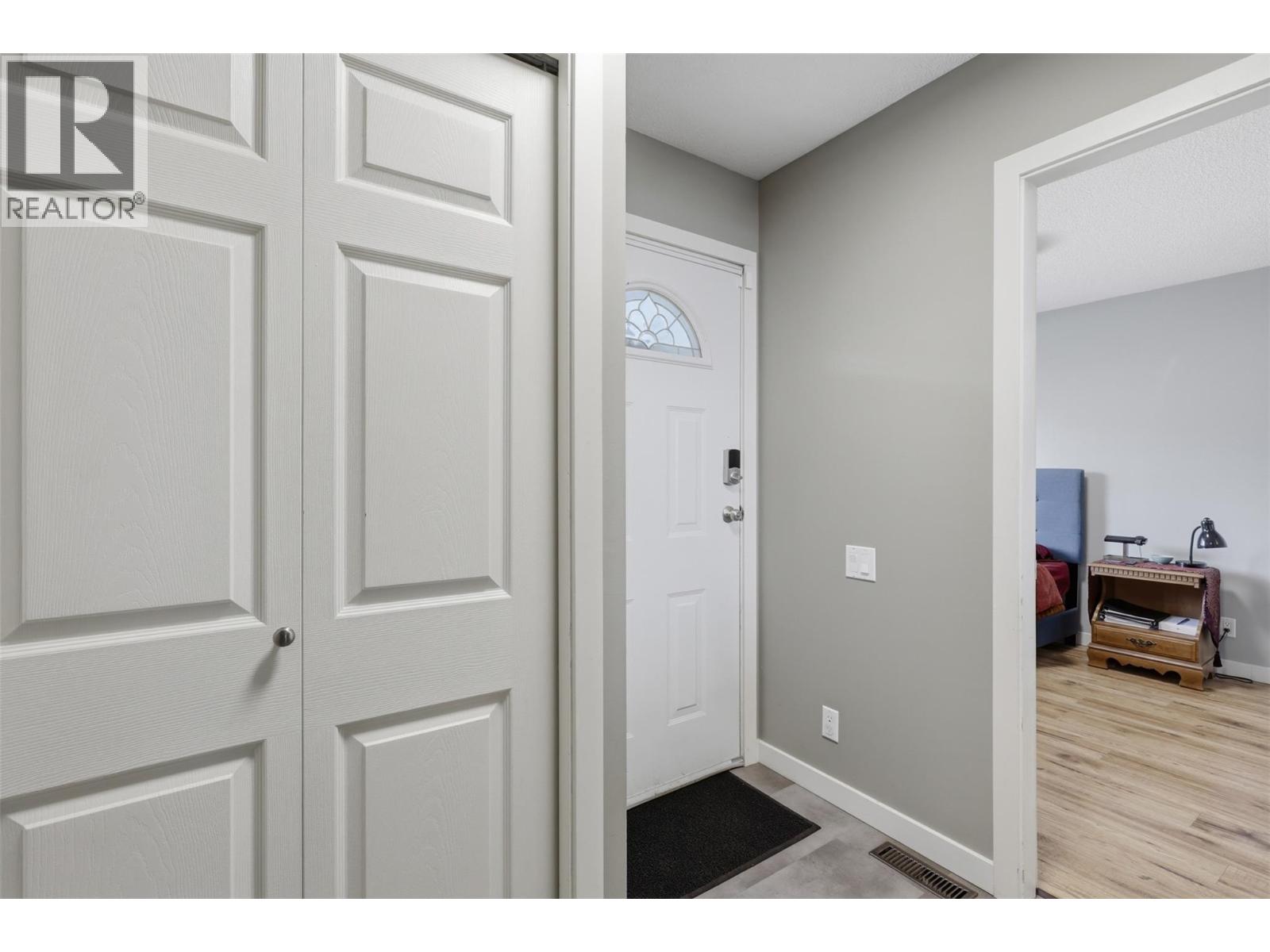 1780 Springview Place Unit# 309 Property Photo 4
