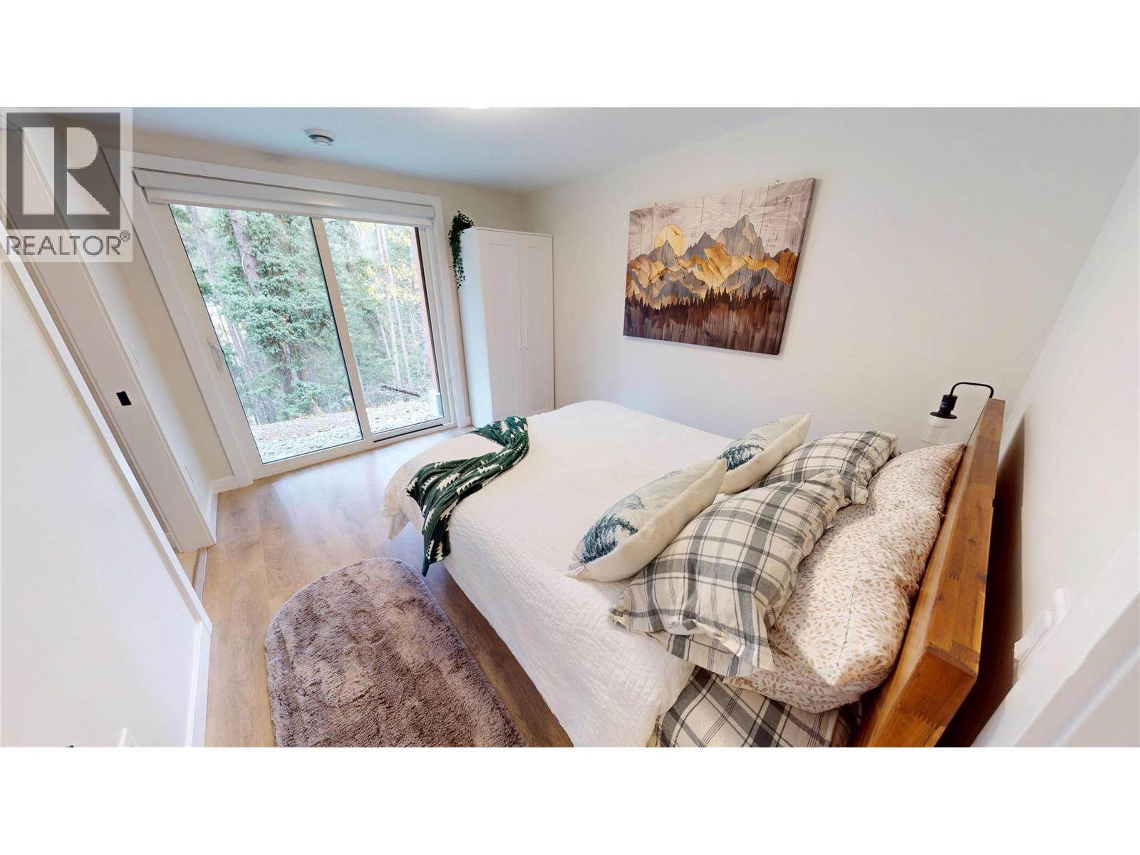 2116 Panorama Drive Unit# 203 Property Photo 14