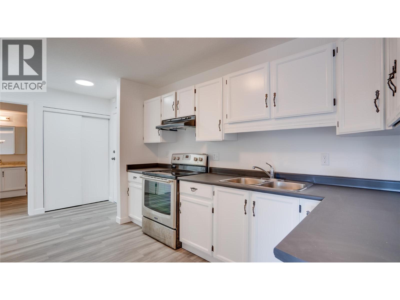 3608 27 Avenue Unit# 105 Property Photo 10