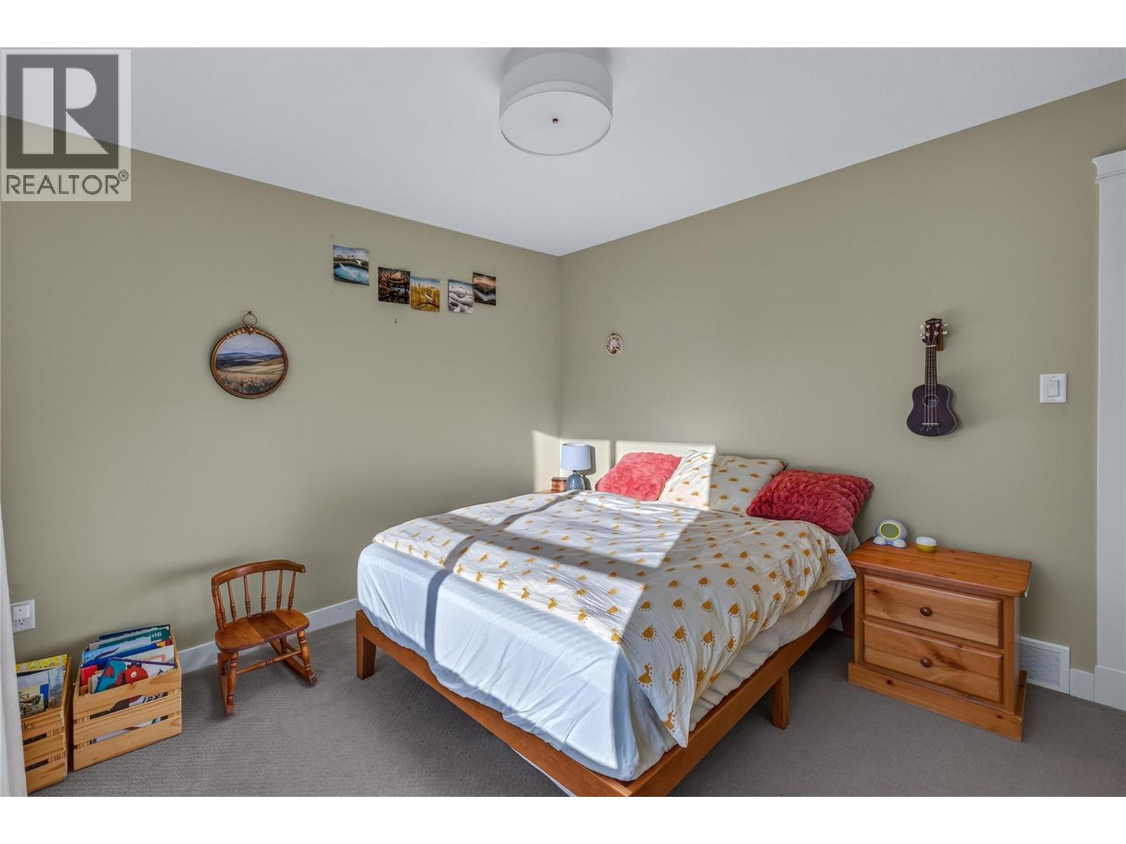 644 Victoria Drive Unit# 101 Property Photo 15